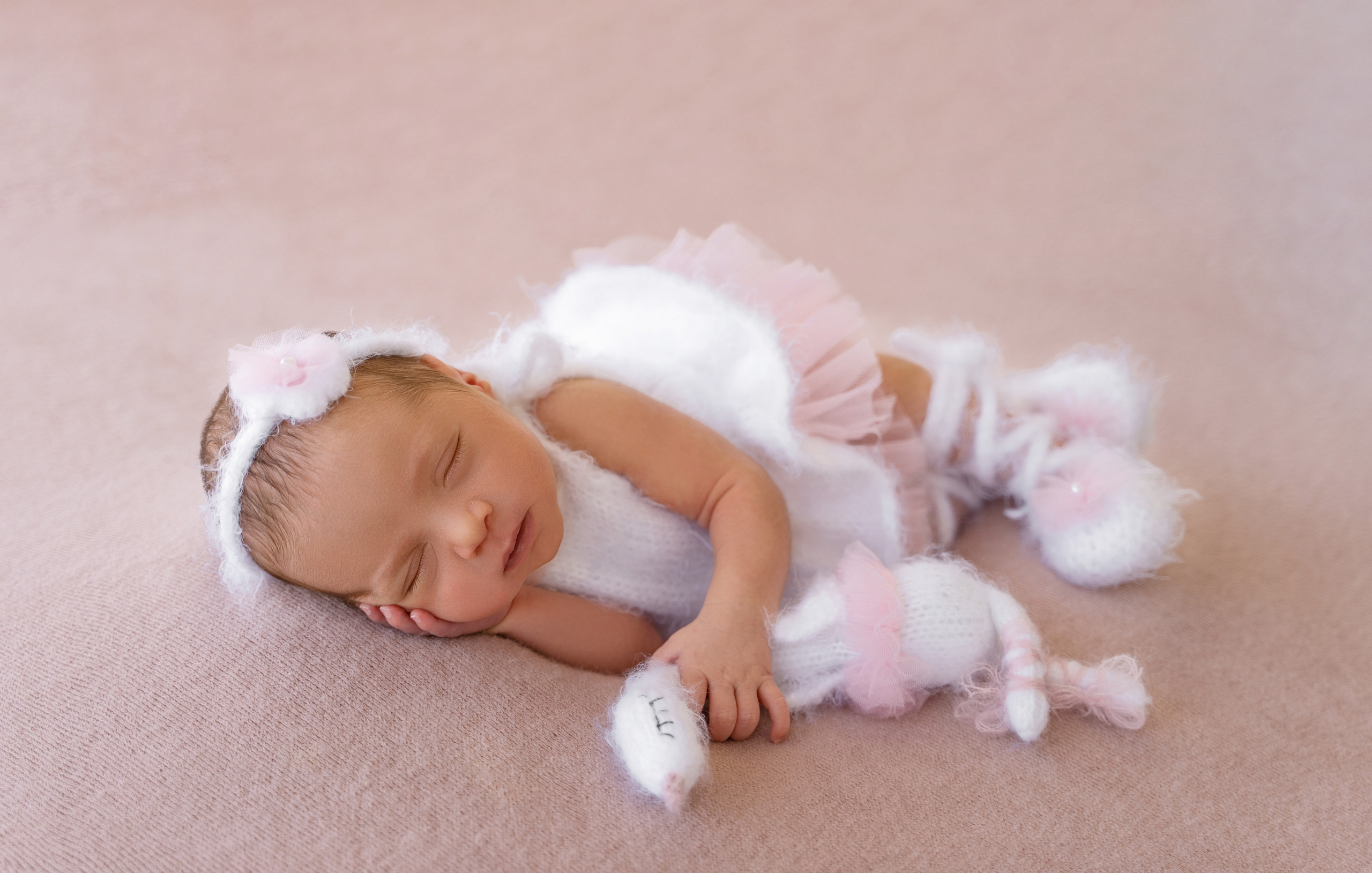 НОВОРОЖДЁННЫЕ. Детская выездная фотостудия. Фотограф новорождённых newborn, годовасие