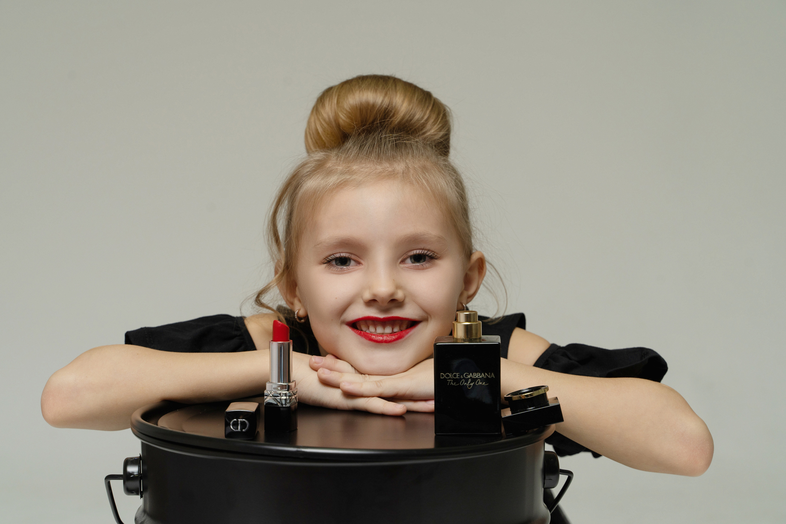 В СТИЛЕ ШАНЕЛЬ. Детская выездная фотостудия. Фотограф новорождённых newborn, годовасие