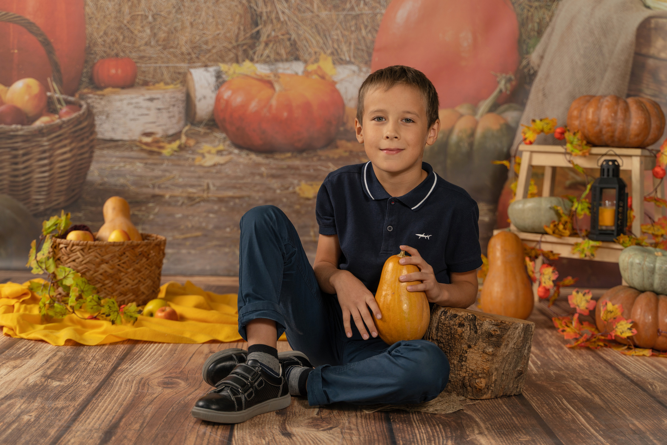 Осенний урожай. Детская выездная фотостудия. Фотограф новорождённых newborn, годовасие