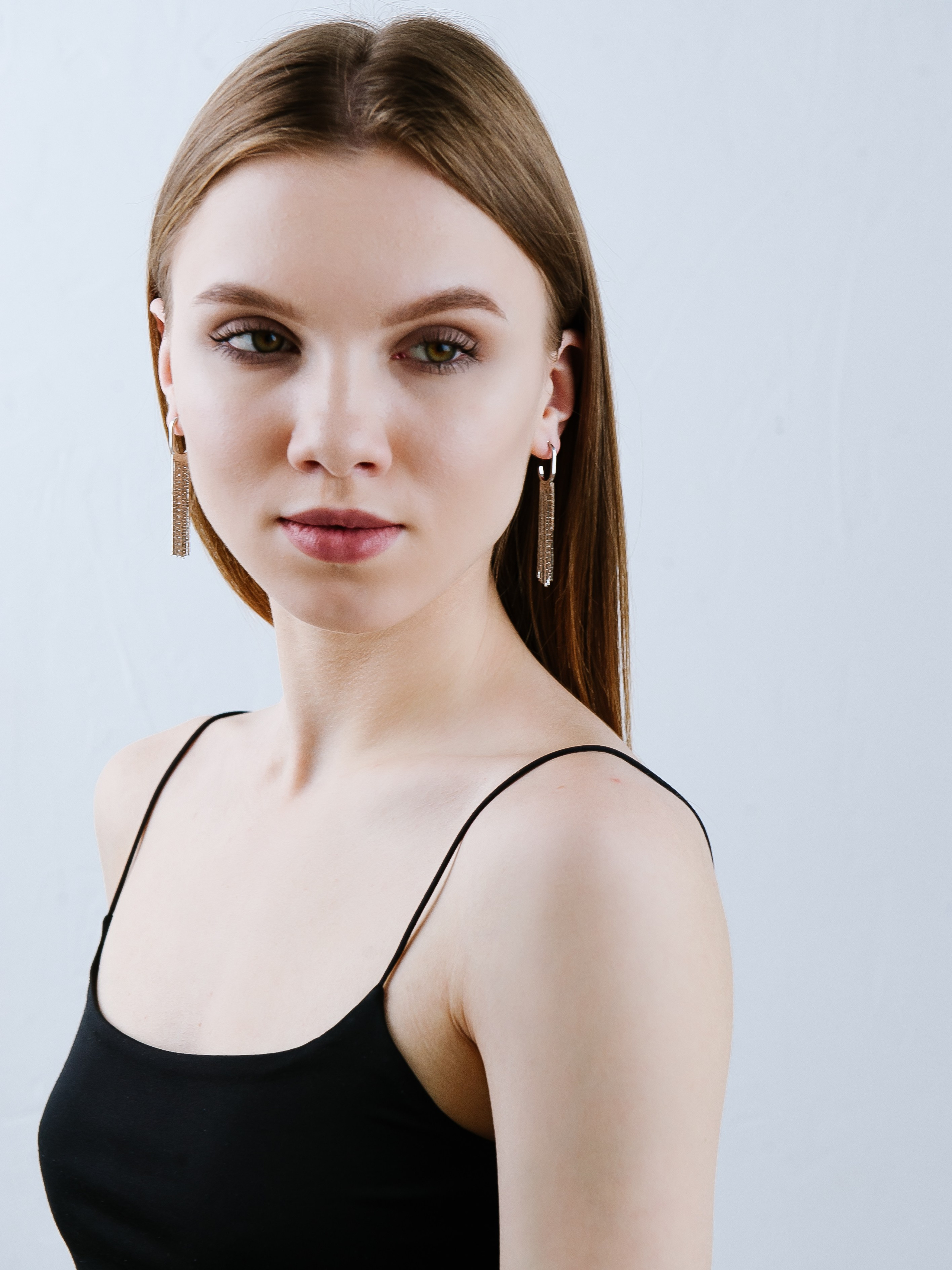 Бижутерия на модели. Ozon/wb