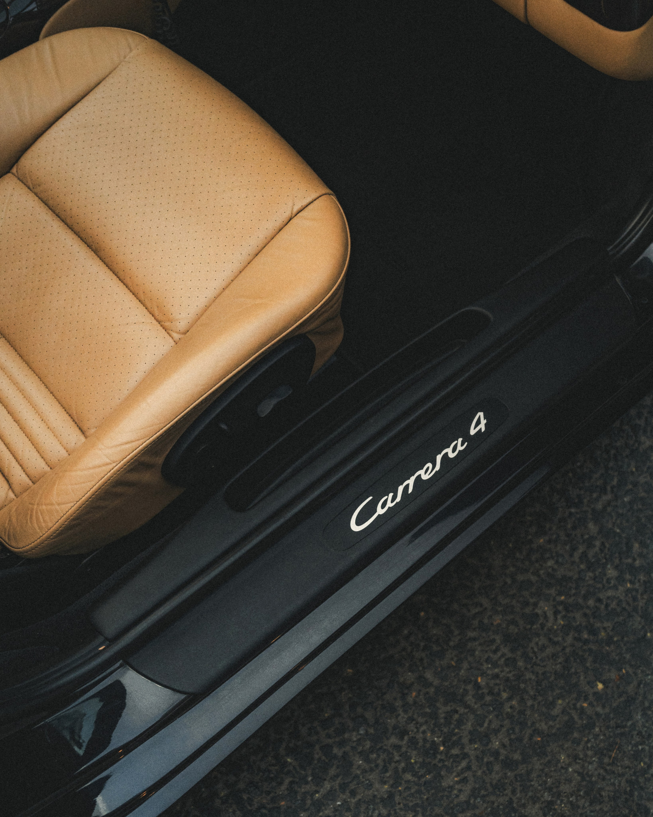 Porsche Carrera 4 Cabriolet x Elina. Фотограф Илья К. в Москве