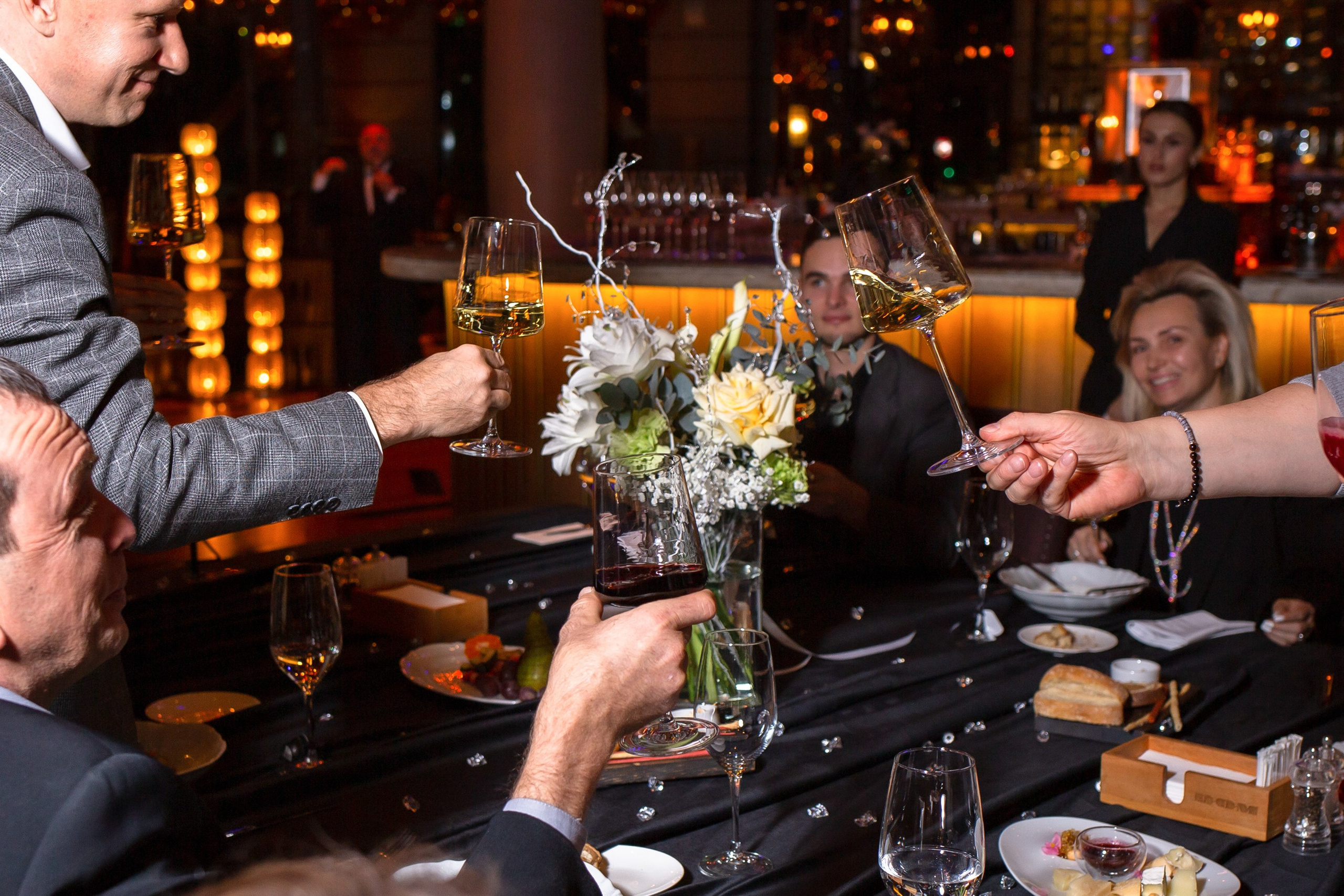 Корпоративный фотограф в Сочи и Сириусе — Премиум репортаж и тимбилдинги. Фотограф Сочи Адлер. Солькаева Анастасия