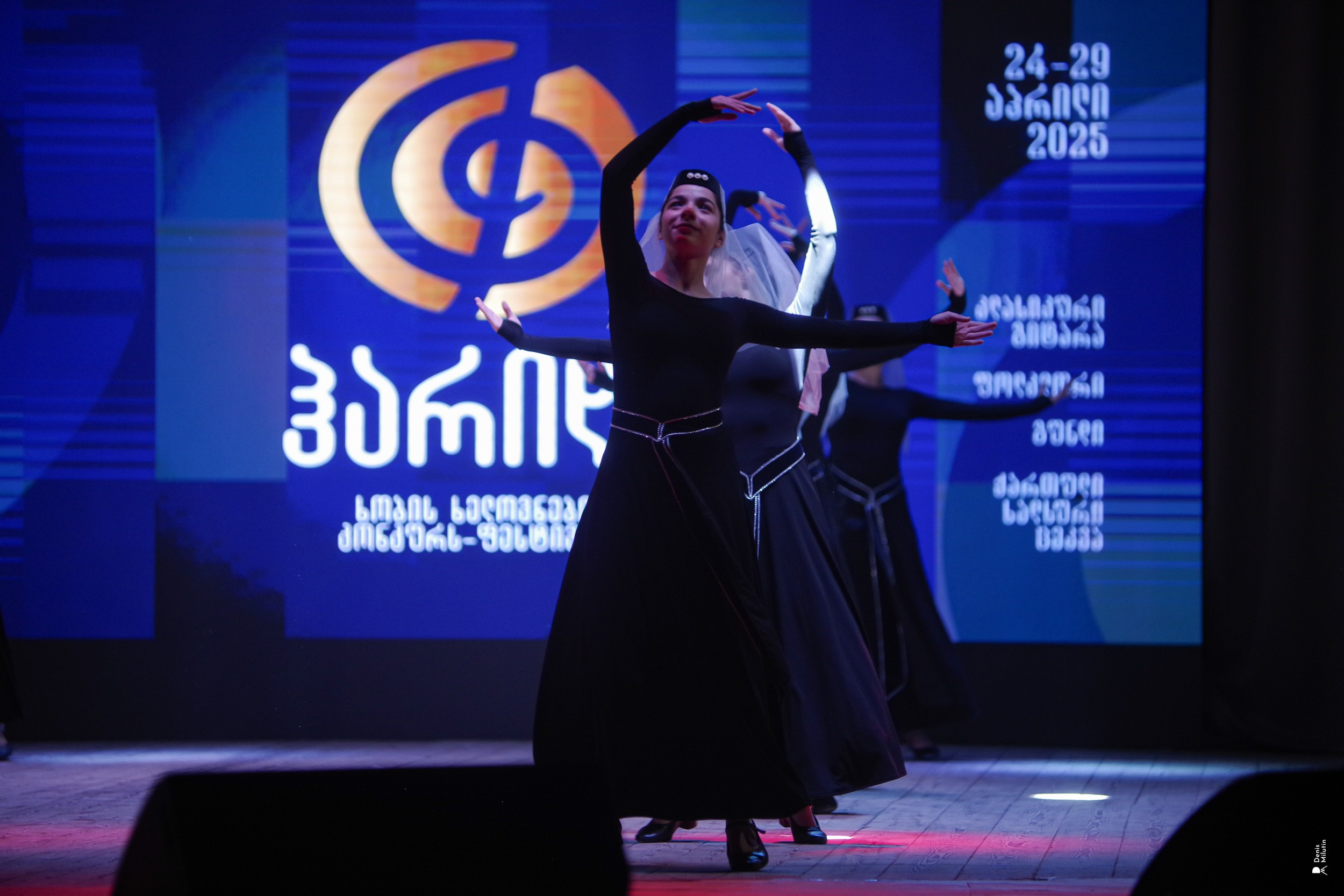 Танцы в Хоби. Портретный фотограф Денис Милютин