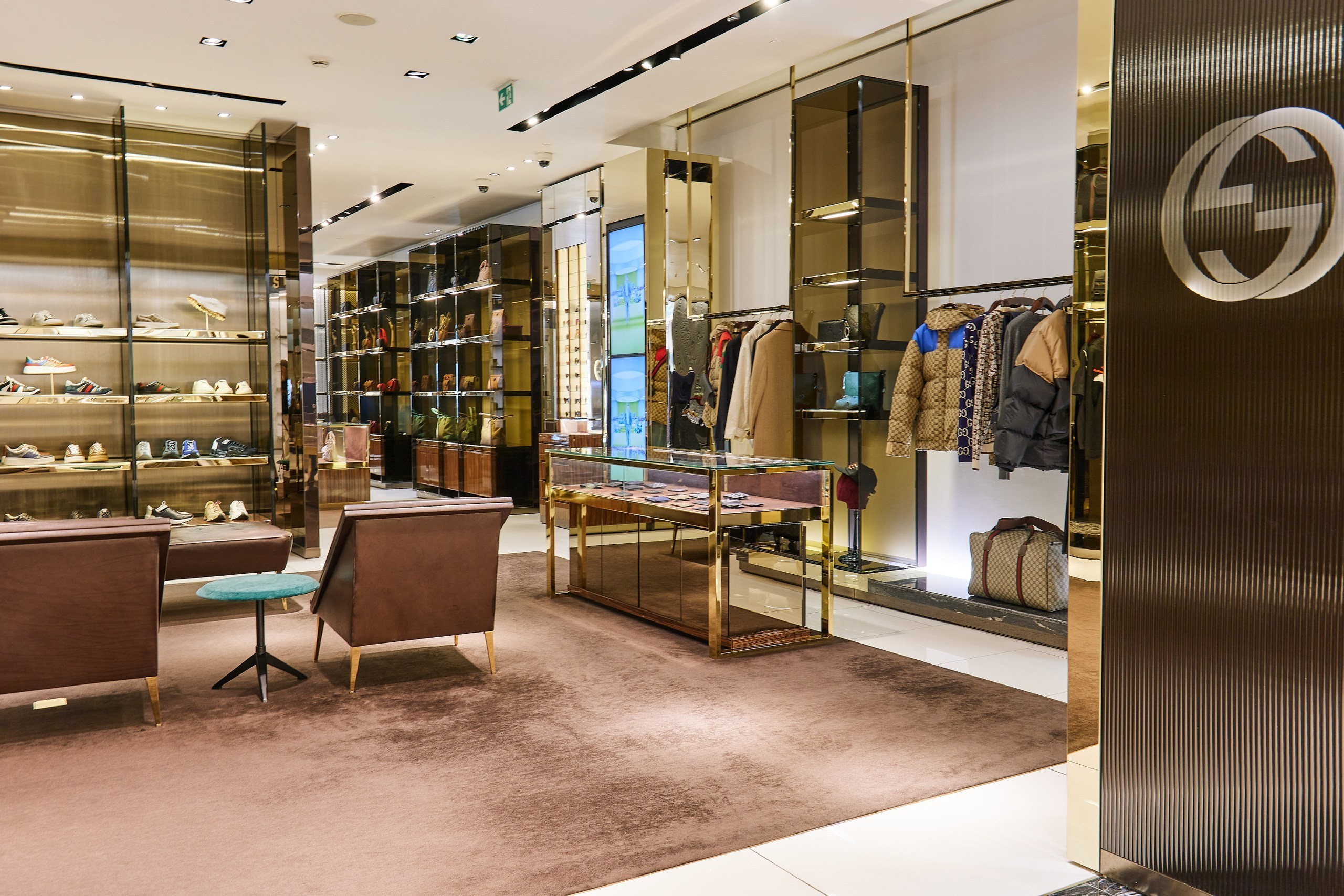 Интерьер. Fashion and advertising photographer