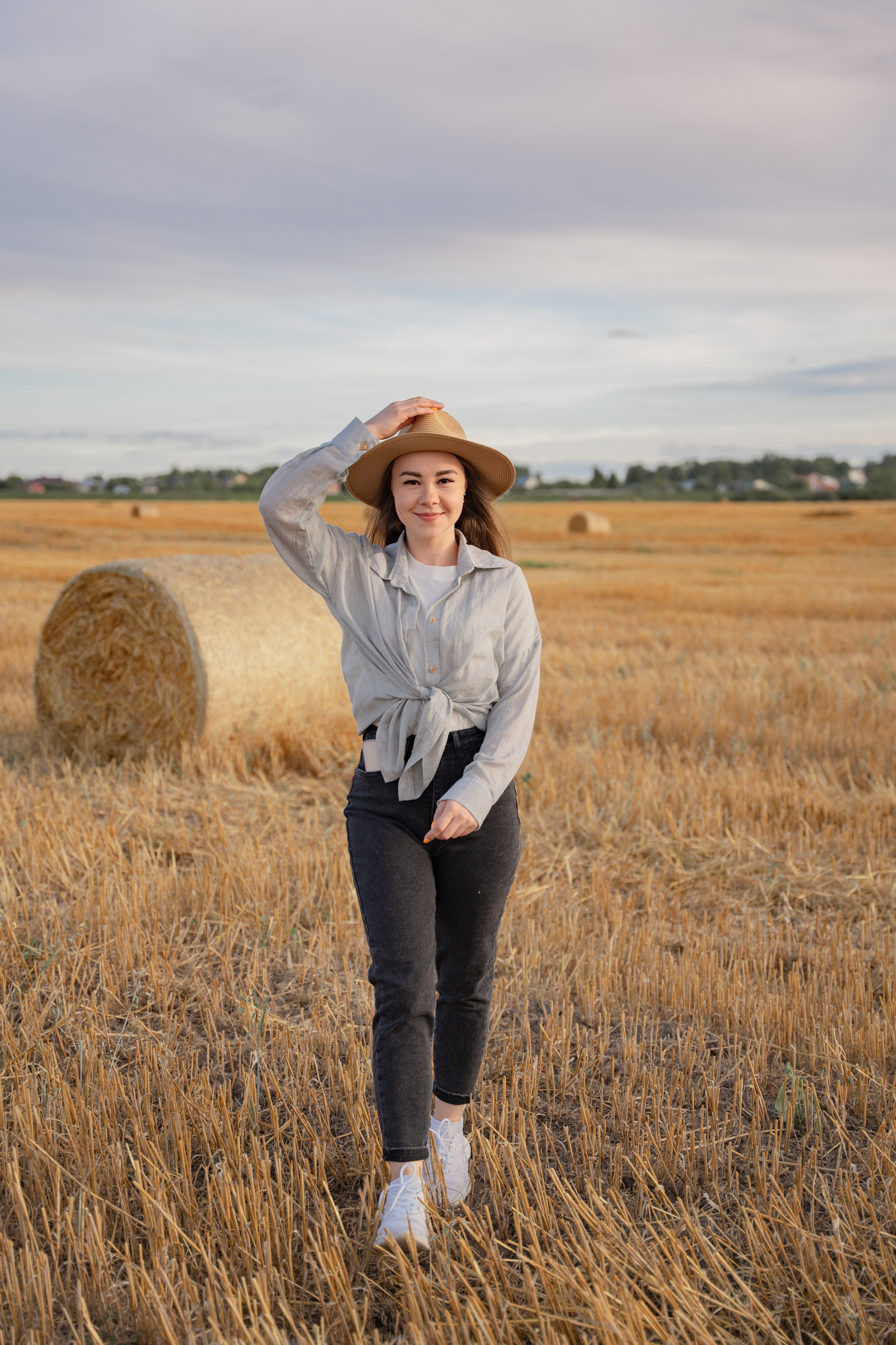 Ольга в поле