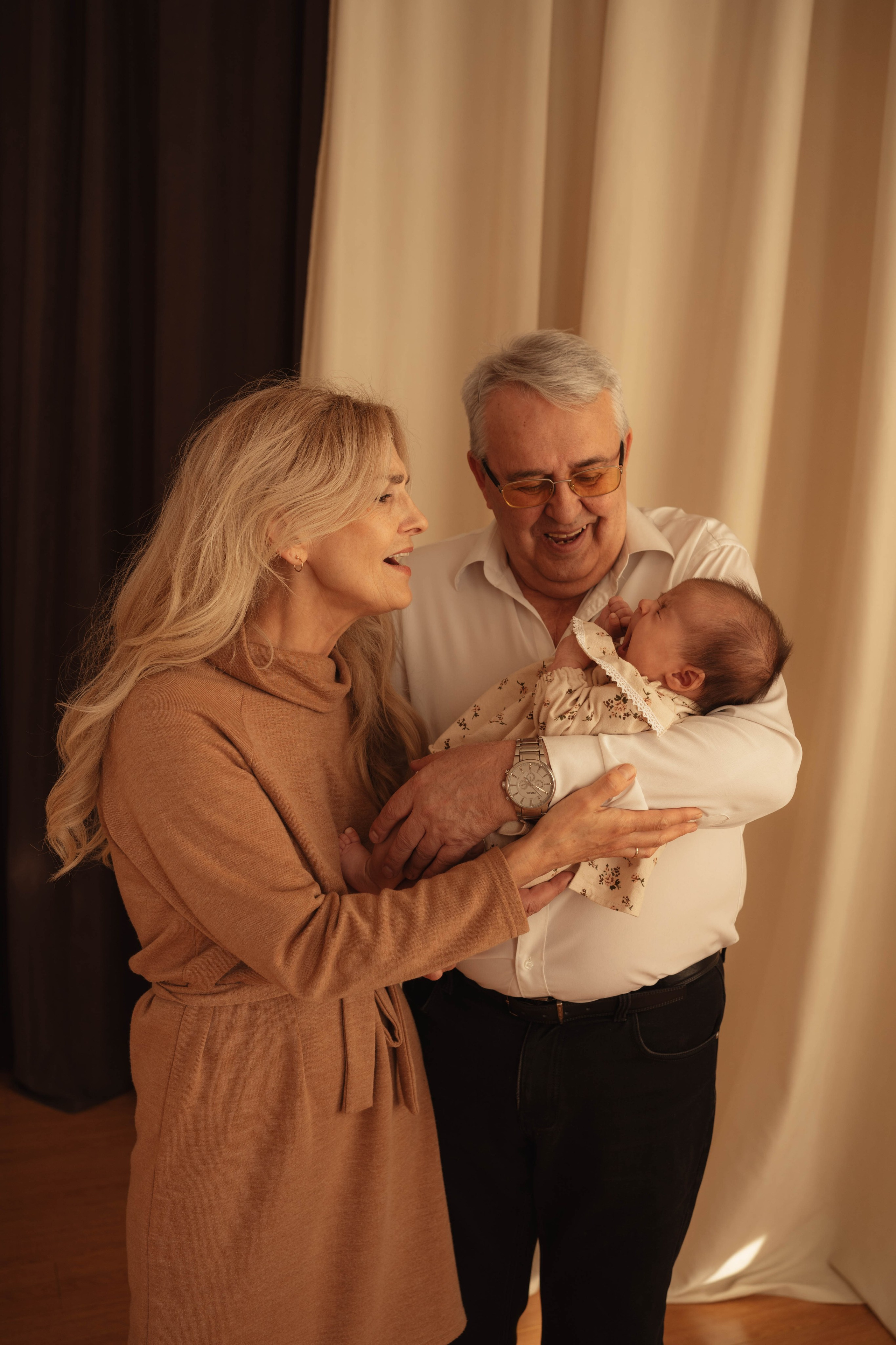 Аврора и ее семья. Фотограф в Новосибирске Диана Ильиных