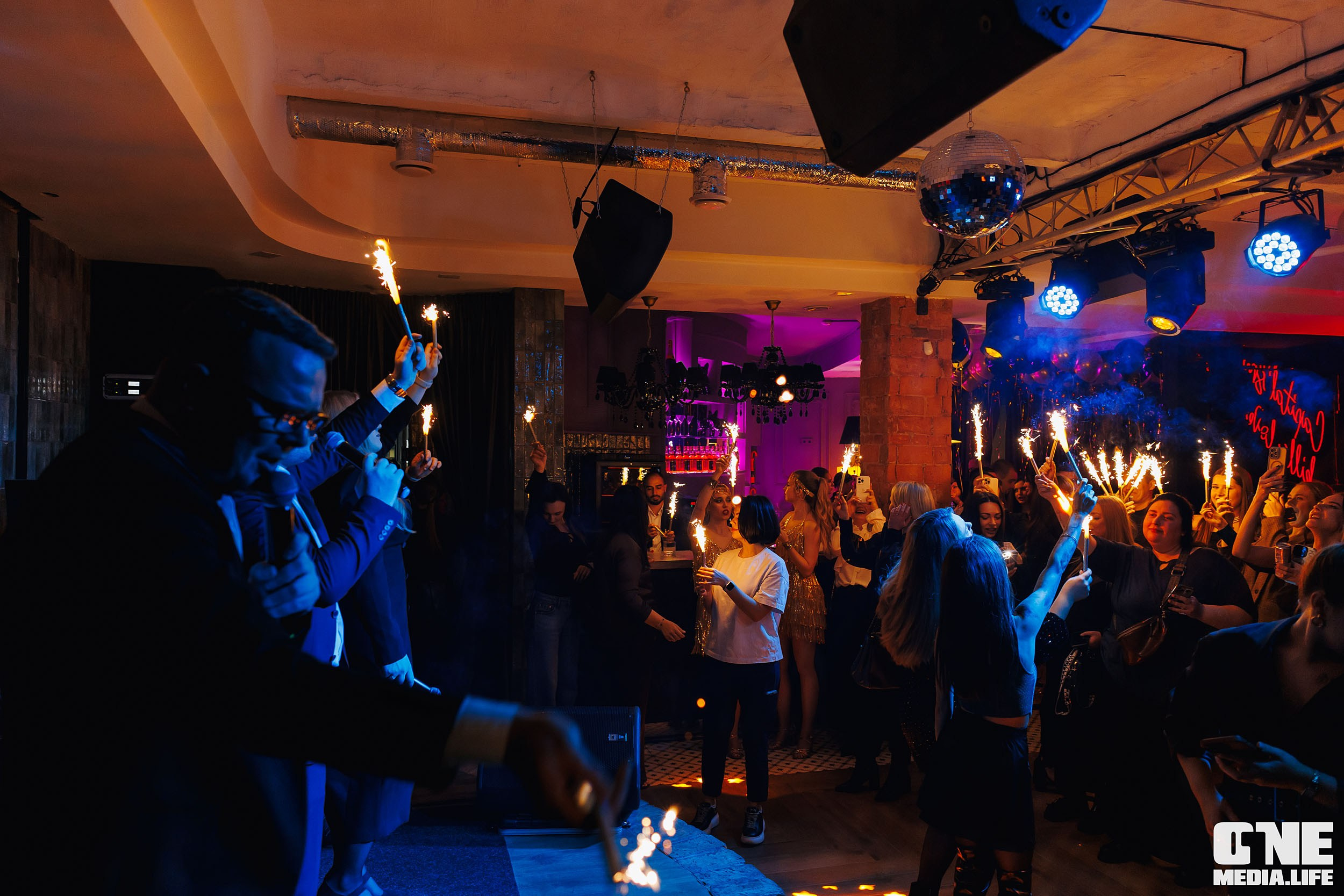Фоторепортаж из караоке-клуба Белгравия. One Media Life: фоторепортажи, фотоотчеты с мероприятий и заведений