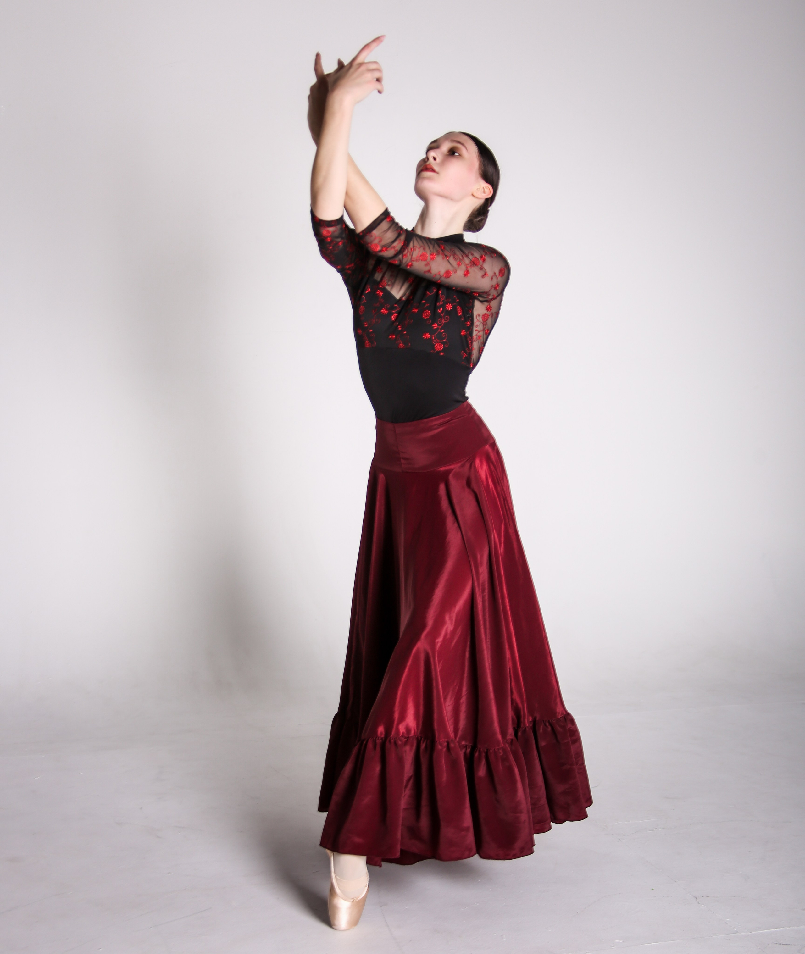 Балерина Екатерина. Фотограф Пермь. Фотосессия в фотостудии Перми и на свежем воздухе