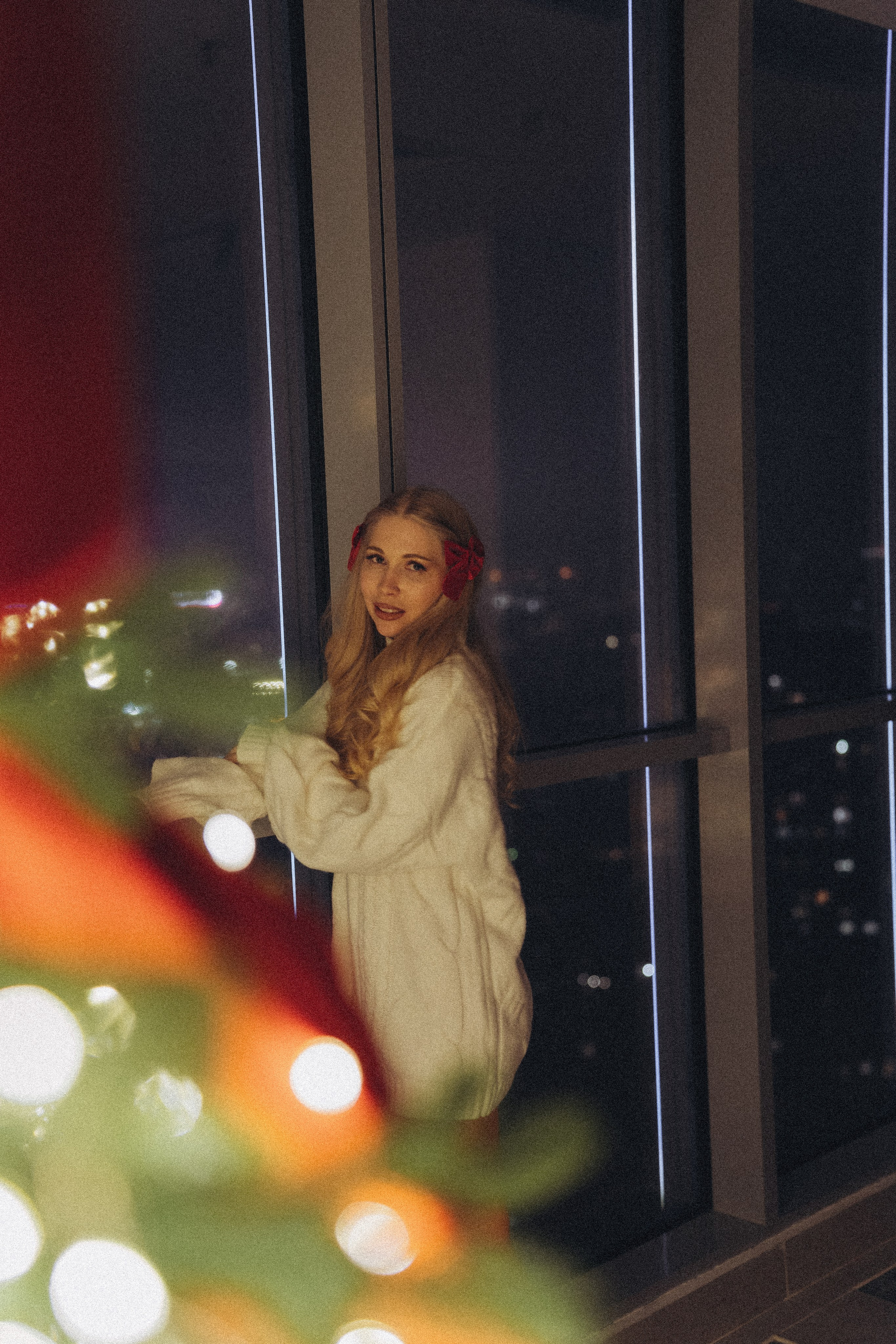 ФОТОСЕССИЯ К НОВОМУ ГОДУ В СТУДИИ С ЕЛОЧКОЙ КРАСИВЫЙ ОБРАЗ. Профессиональный фотограф, Санкт-Петербург — Виктория Богомолова