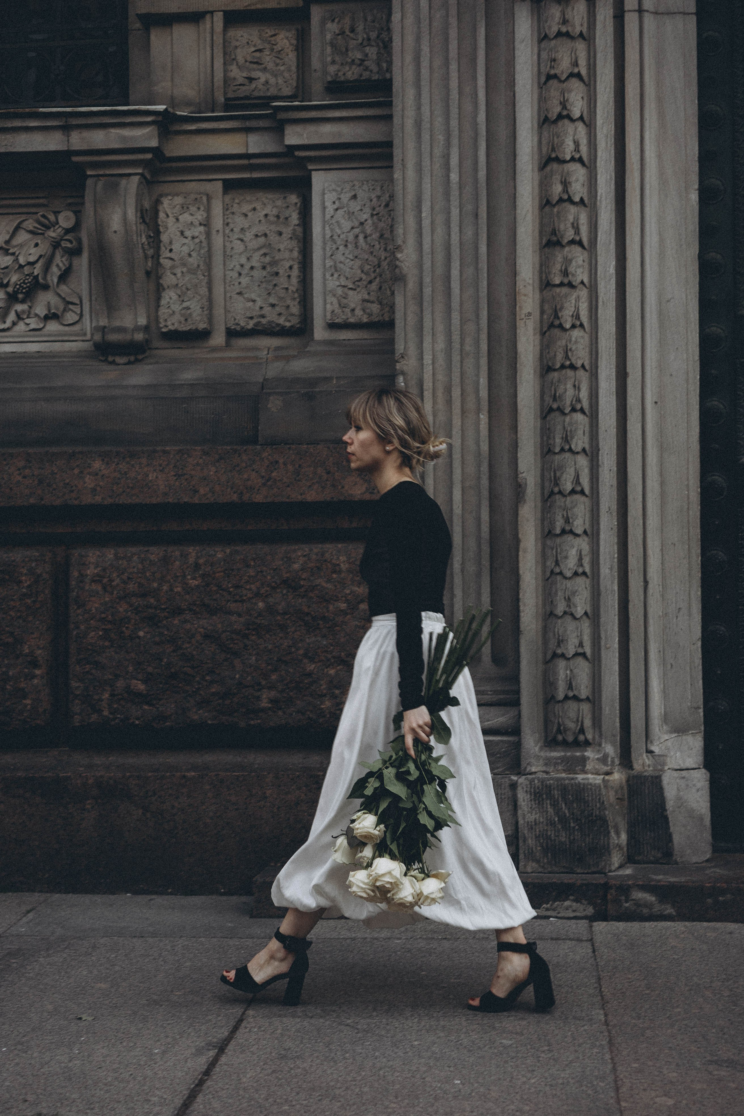ПРОГУЛКА ПО ГОРОДУ В БЕЛЫЕ НОЧИ (другой вариант). Профессиональный фотограф, Санкт-Петербург — Виктория Богомолова