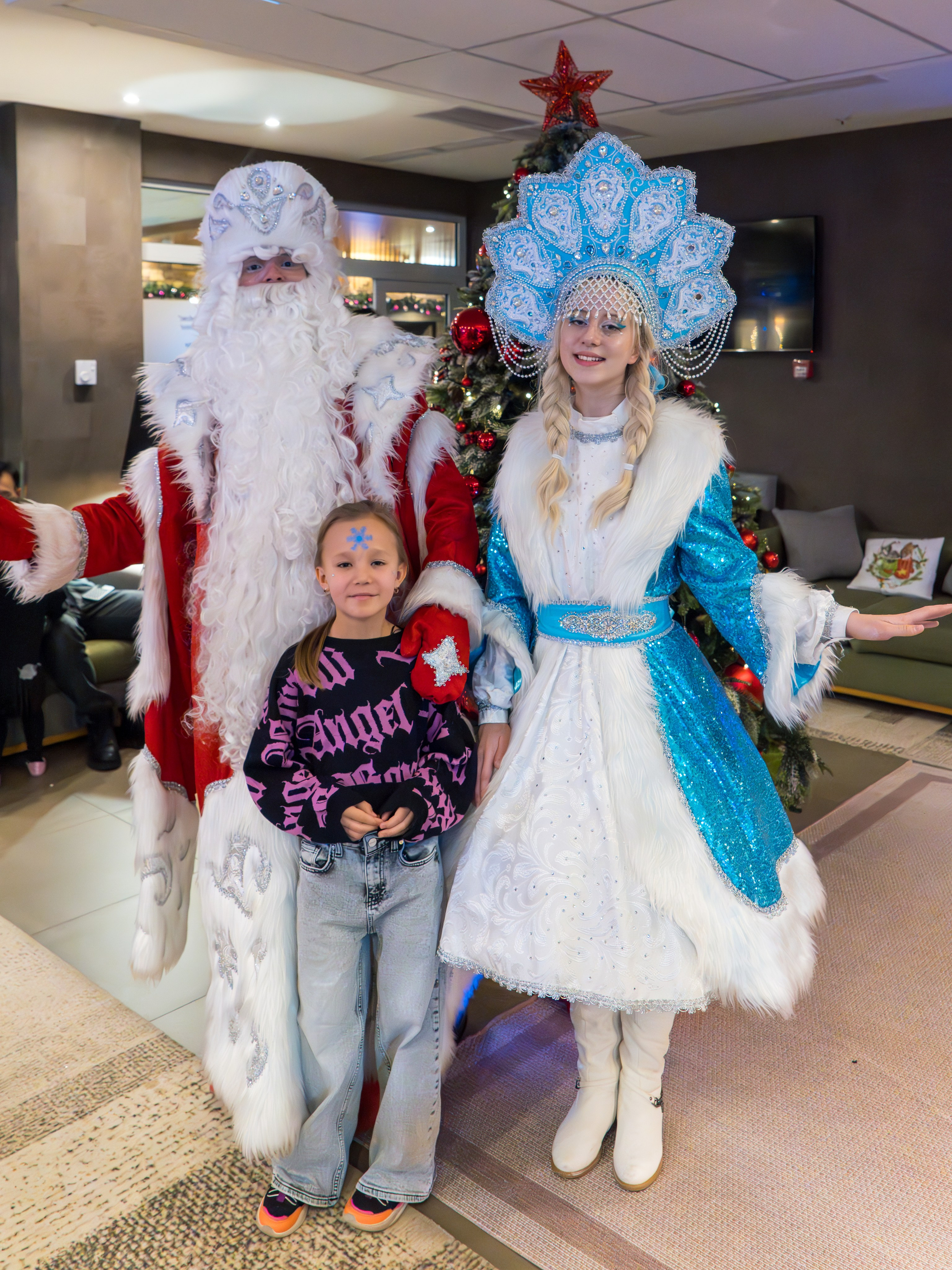 Новый год 2024 в ресторане Эрбелия. Репортажный фотограф в Красной Поляне и Сочи Павлюченко Екатерина