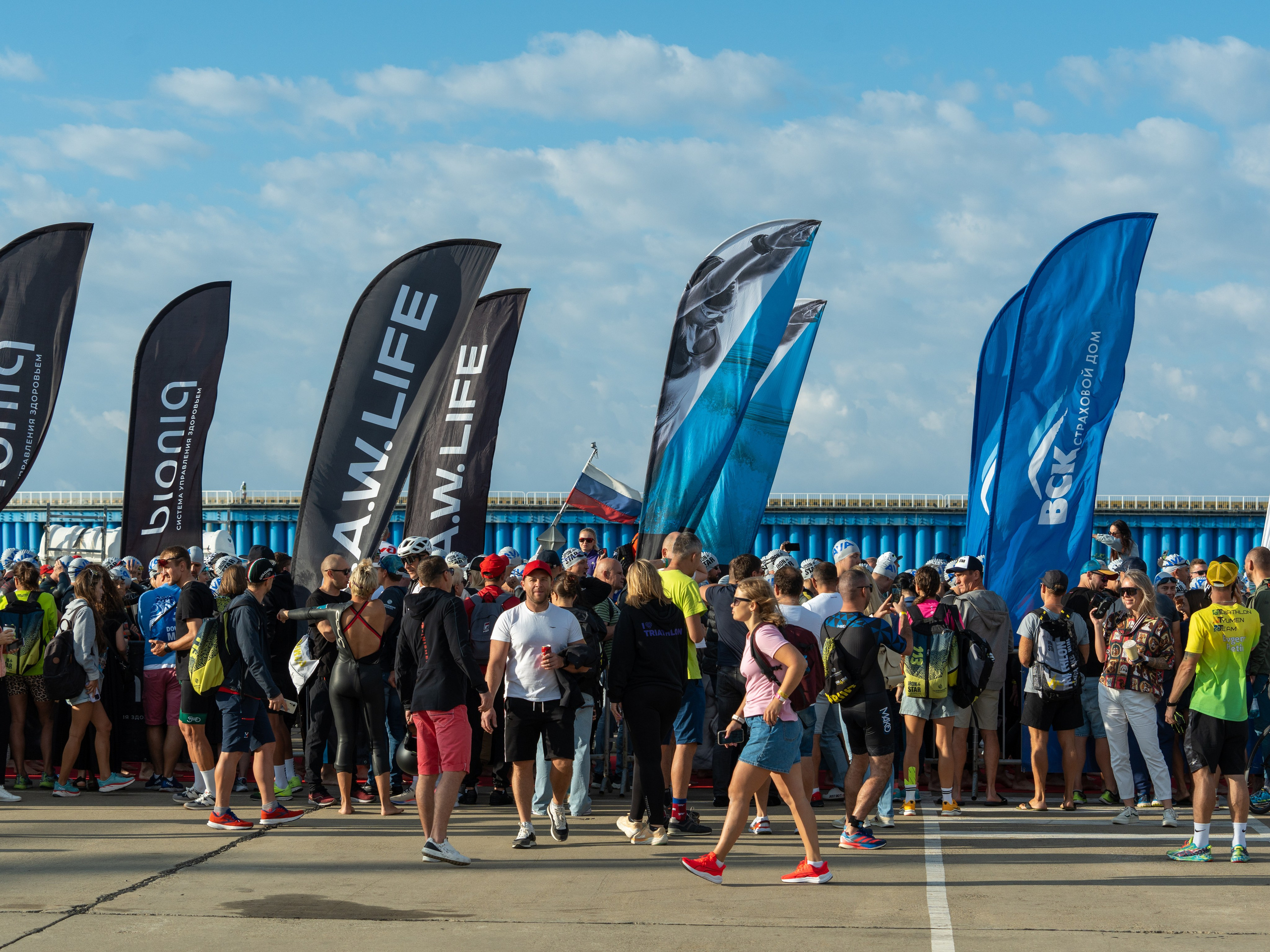 Фотоотчет партнерской интеграции для компании TELE2 на фестивале Ironstar. Репортажный фотограф в Красной Поляне и Сочи Павлюченко Екатерина