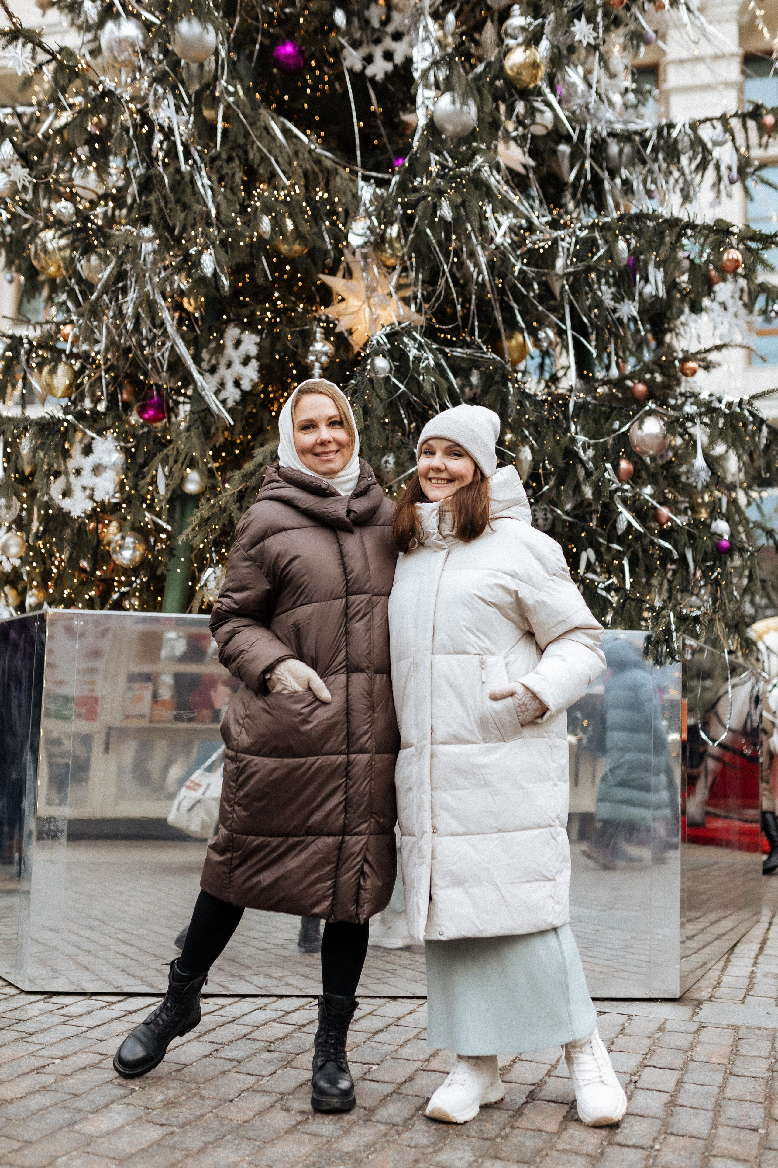 Новогодняя прогулка, ГУМ-ярмарка. Ира и Маша!. Профессиональный фотограф, Москва |Видное Елена Елизарова