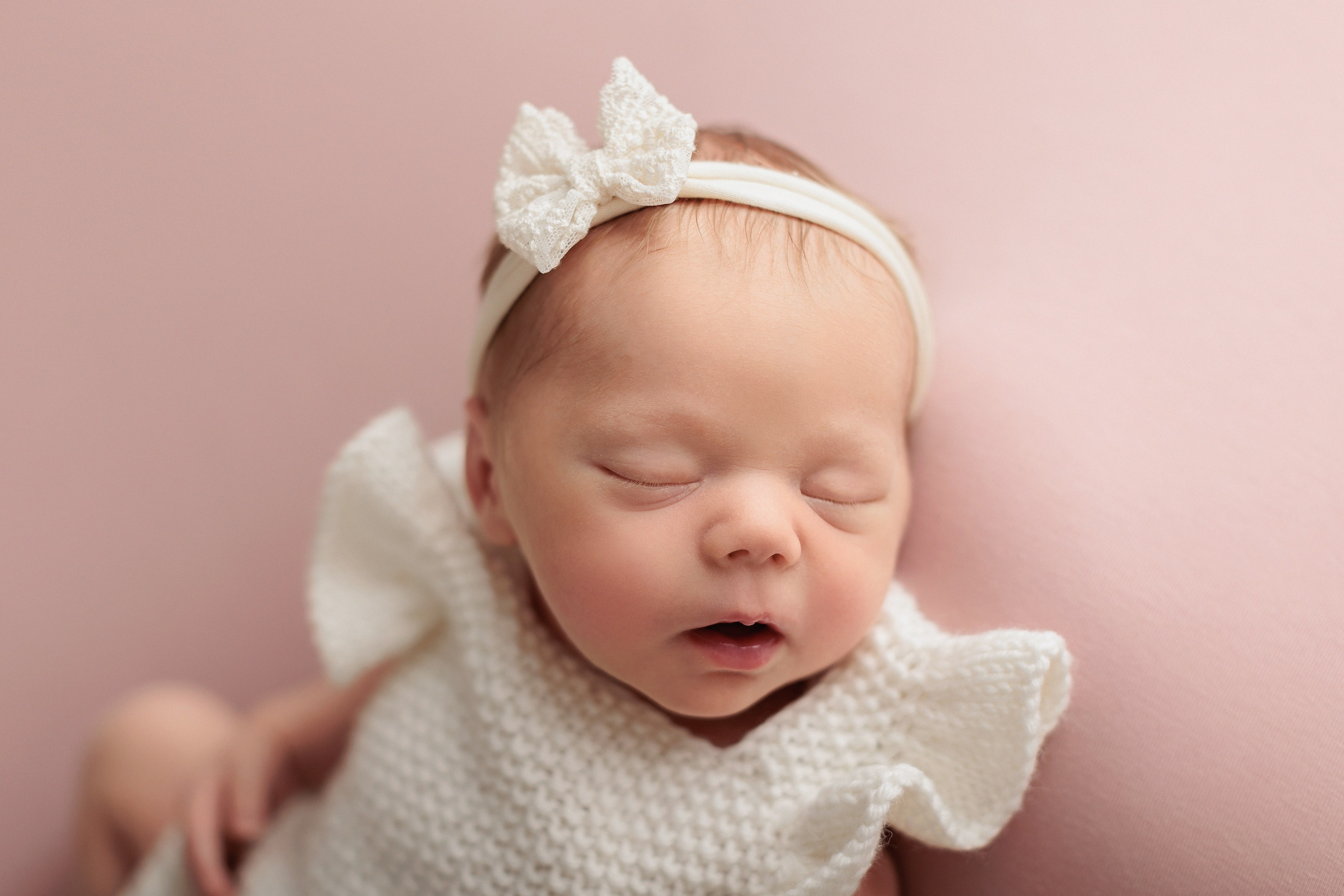 Фотосессия новорожденного серпухов. Семейный фотограф новорождённых в Серпухове Юлия Новикова +79637785957