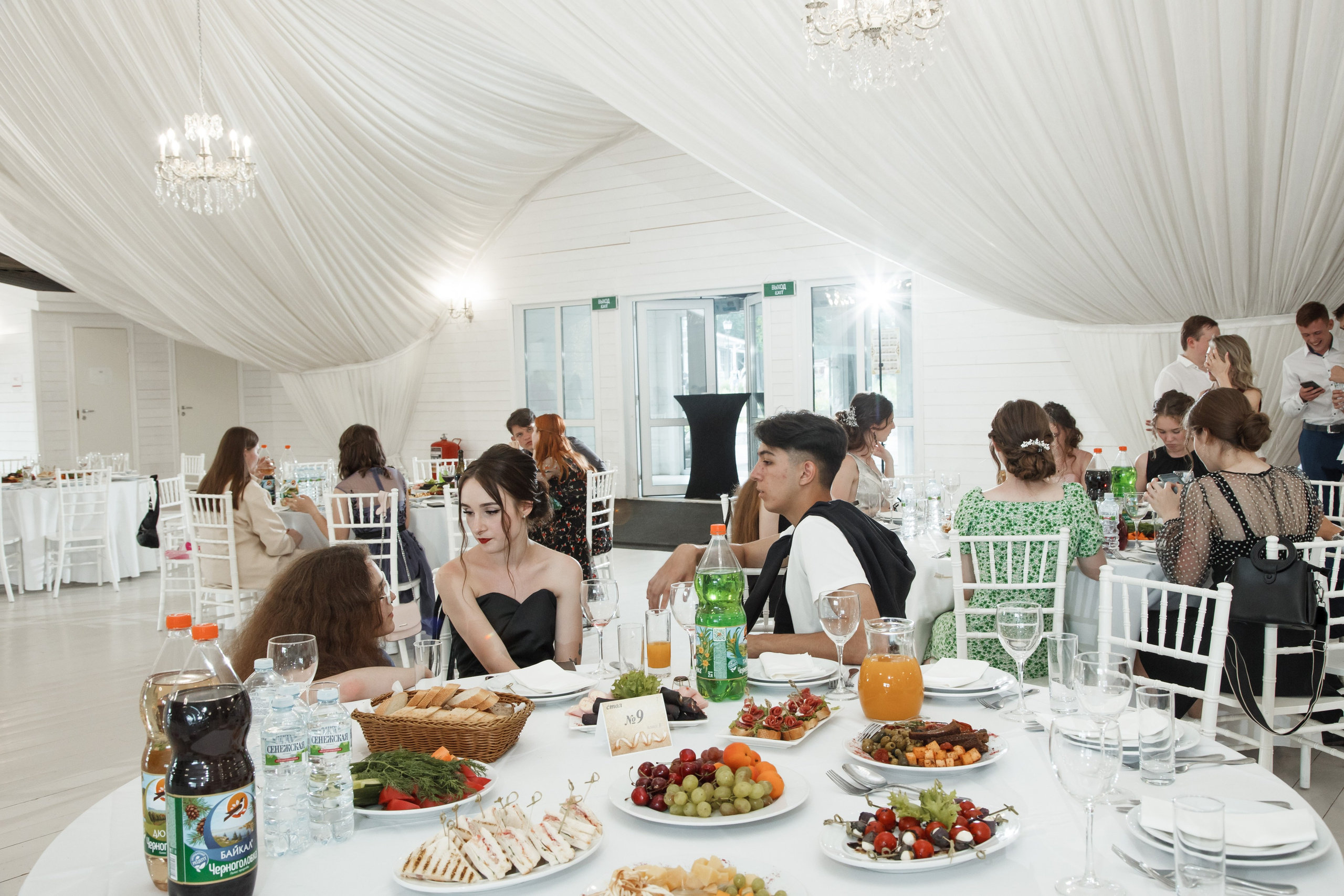 Выпускной, шатер в усадьбе «Гребнево». Свадебный и репортажный фотограф (Москва, Королев и другие)