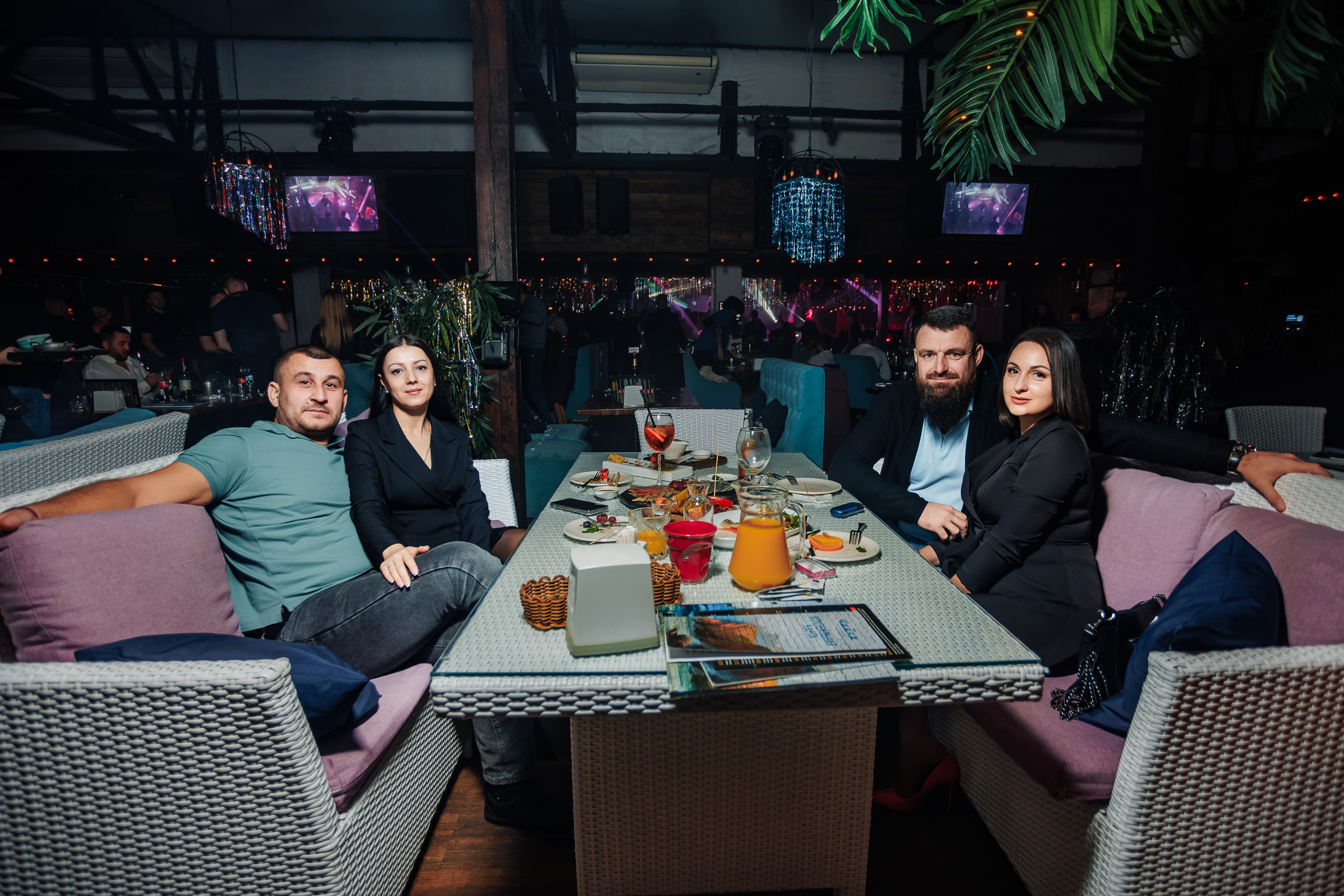 «Magic of BONEY`M «_Чайка на пляже_Ялта_06.12.2025 г. Аминов Руслан | Фотограф