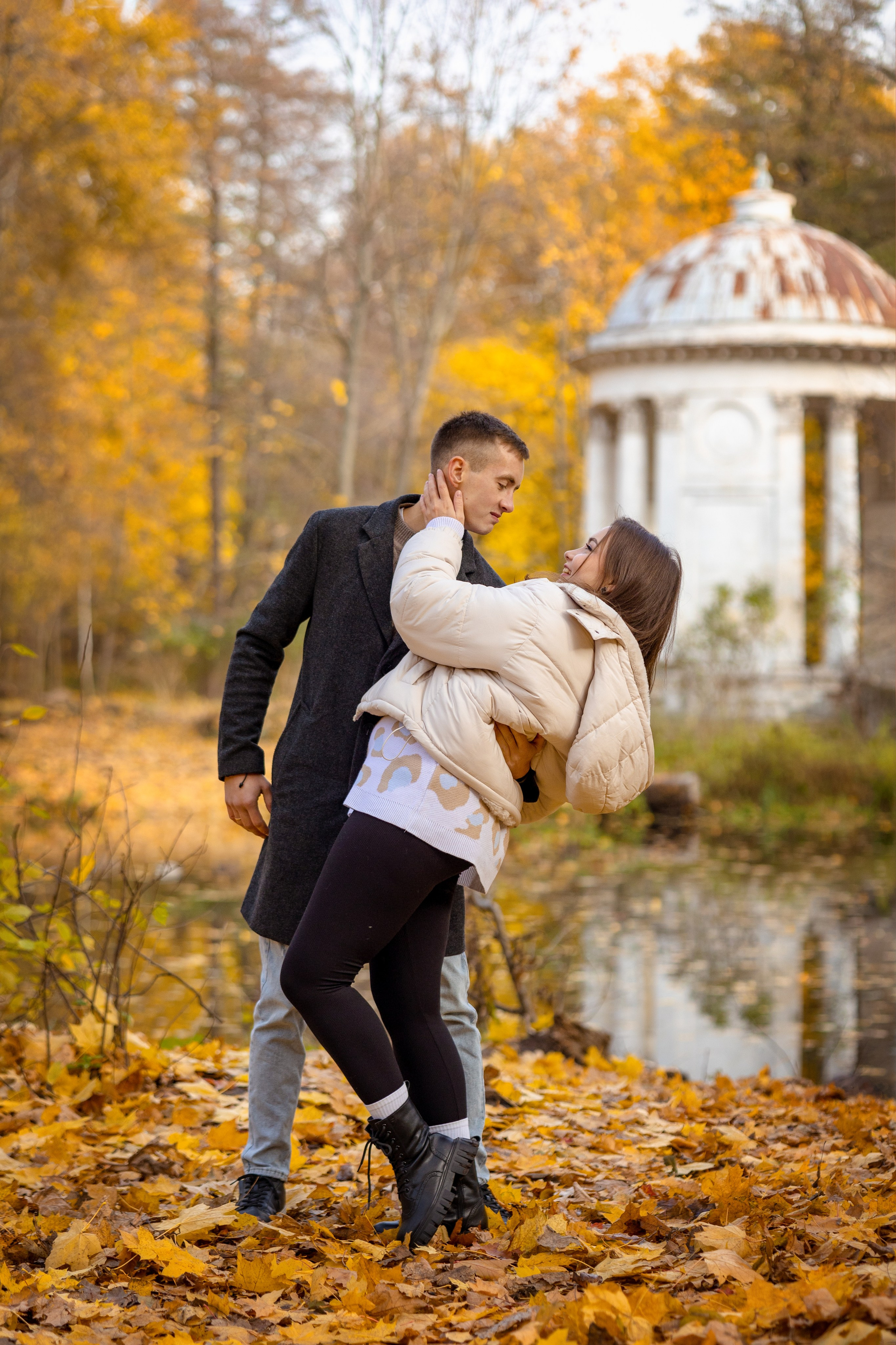 Осенняя фотосессия «История любви» в парке Быково