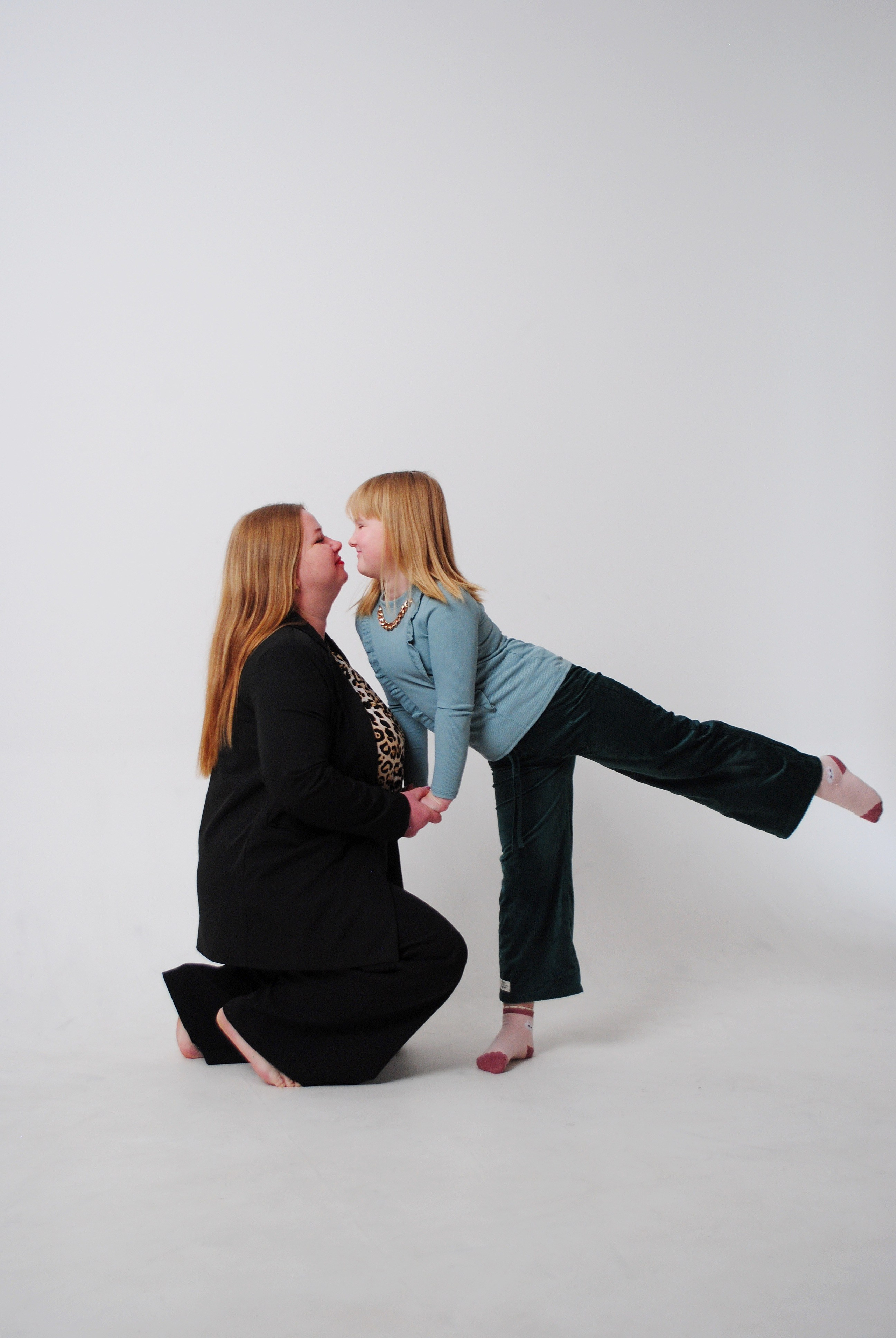 Маша и девочки. Фотограф Мария Мусаелян