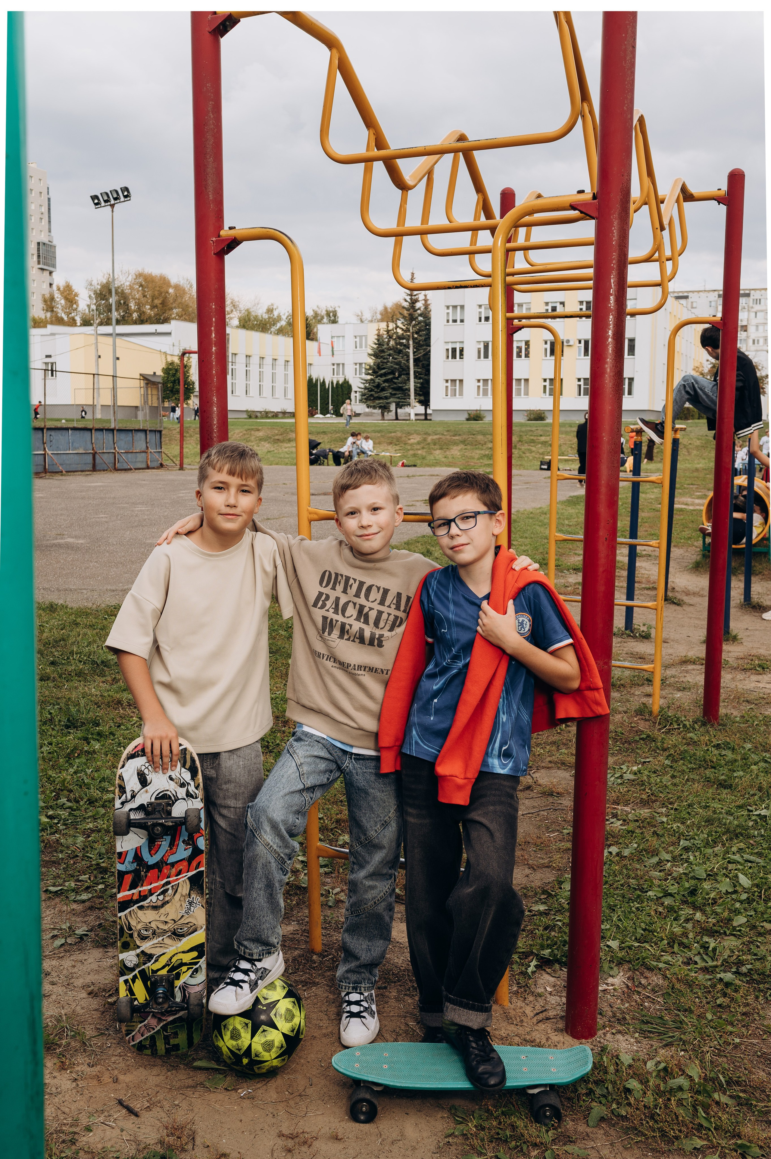 ДРУЗЬЯ. Выпускные альбомы в современном стиле | Казань