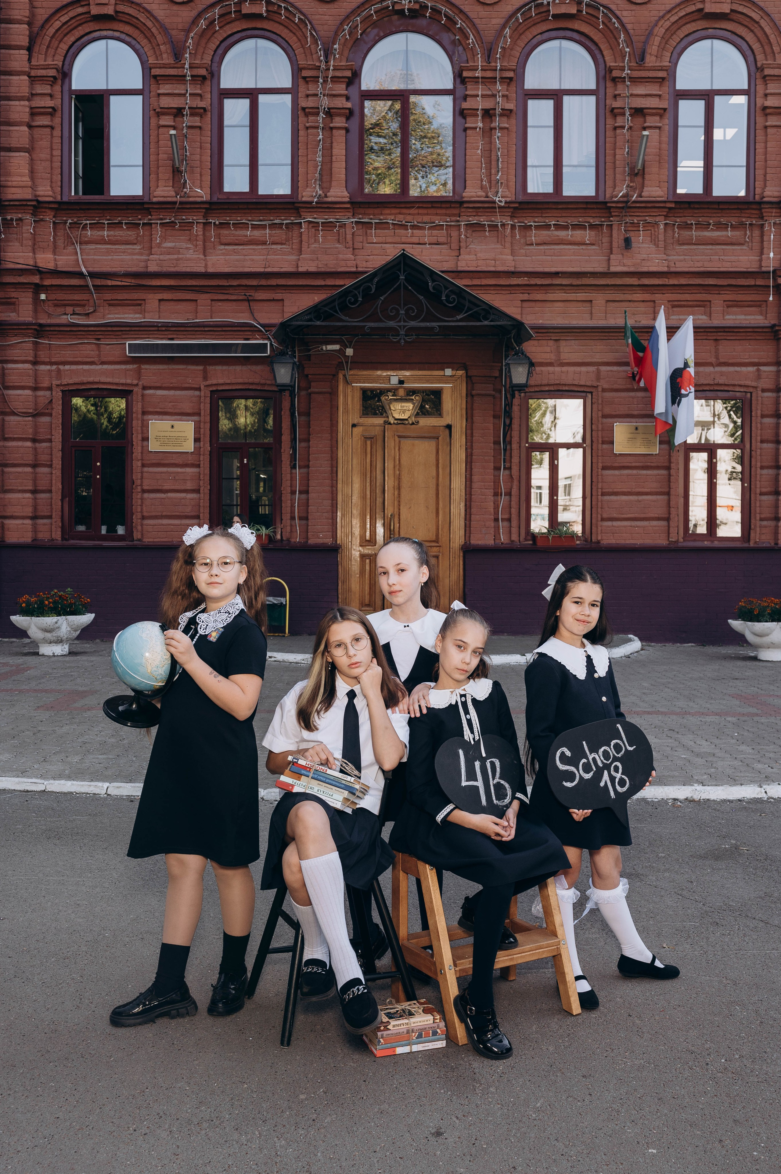 ДРУЗЬЯ. Выпускные альбомы в современном стиле | Казань