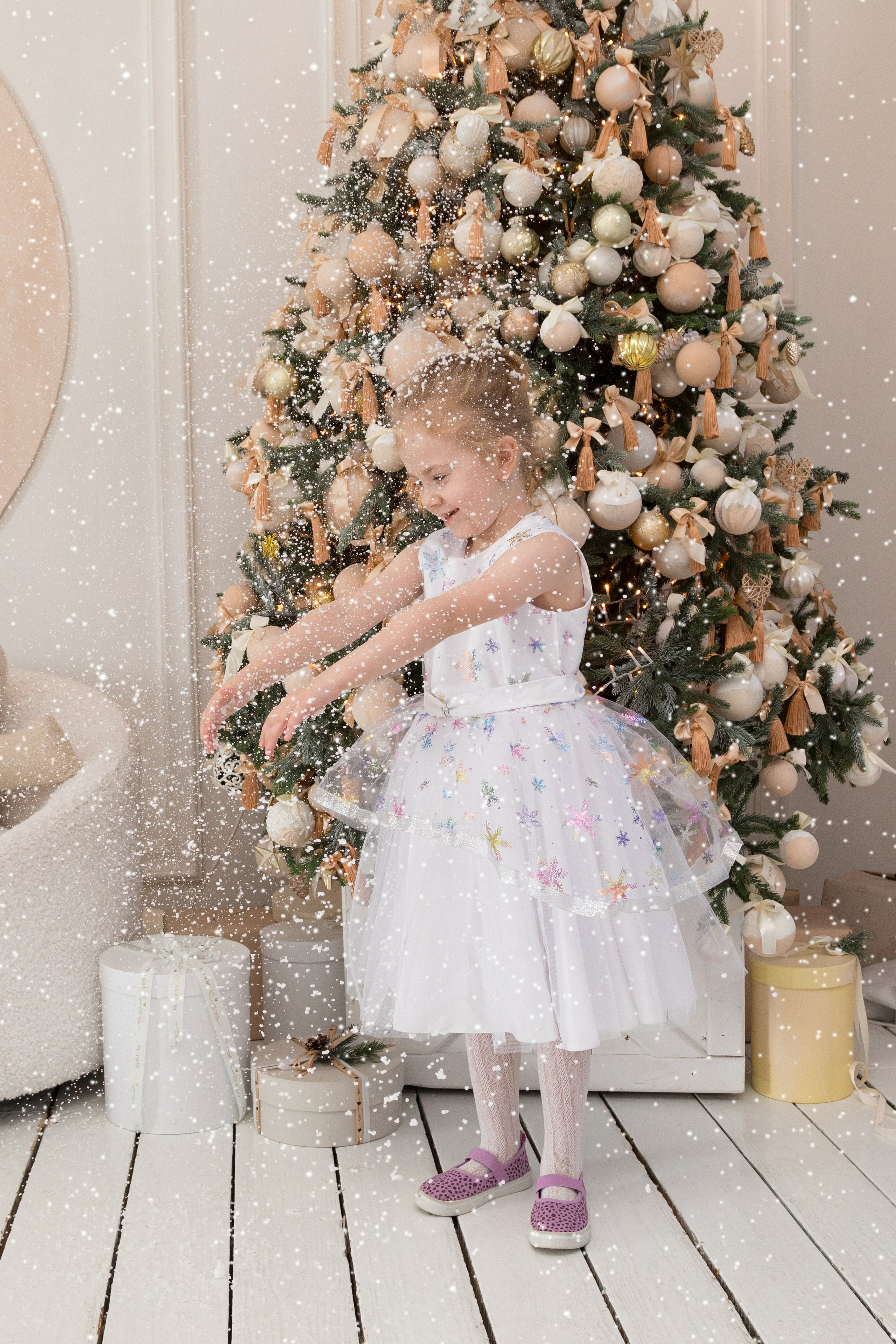 Семейная новогодняя съёмка в фотостудии Daily. Детский и контент фотограф Надя Волкова Санкт-Петербург