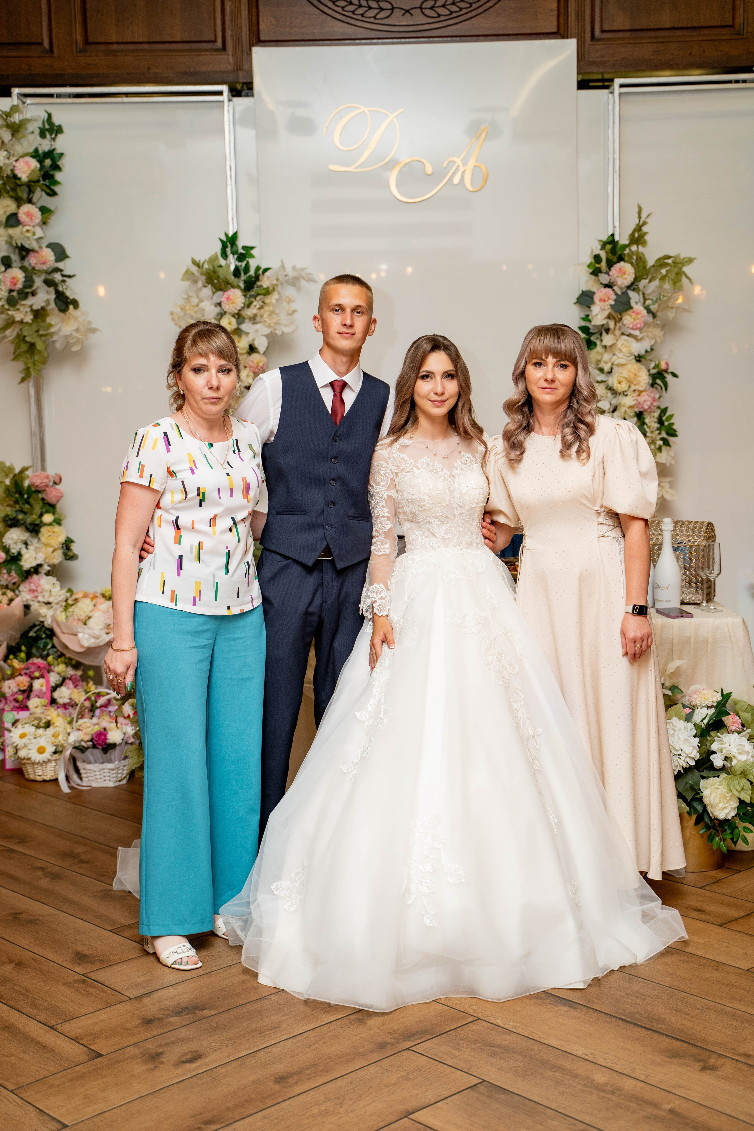 Данил и Анастасия. Видеосьемка, фотосьемка свадеб, юбилеев, утренников в Краснодарском кр