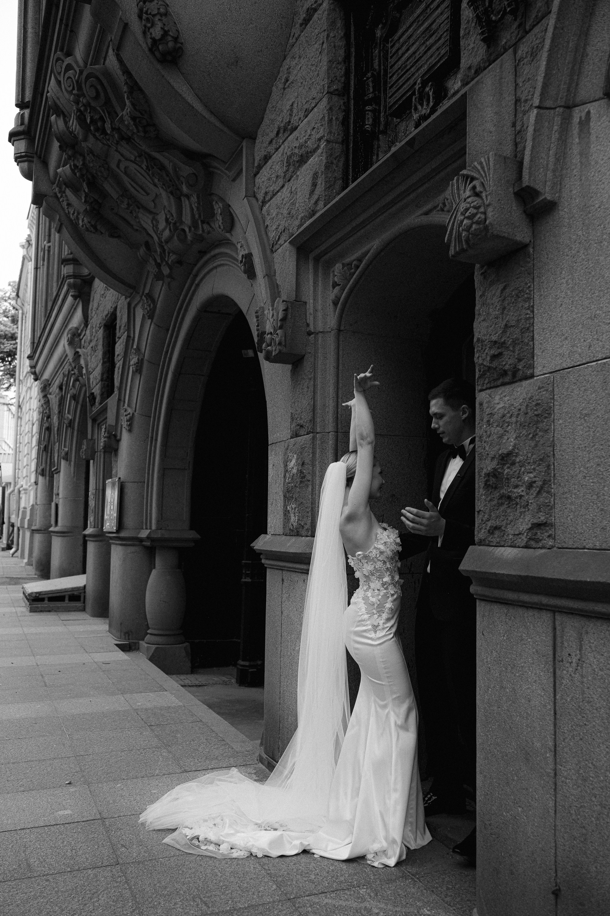 Love is all Around. Сентиментальная свадебная фотография