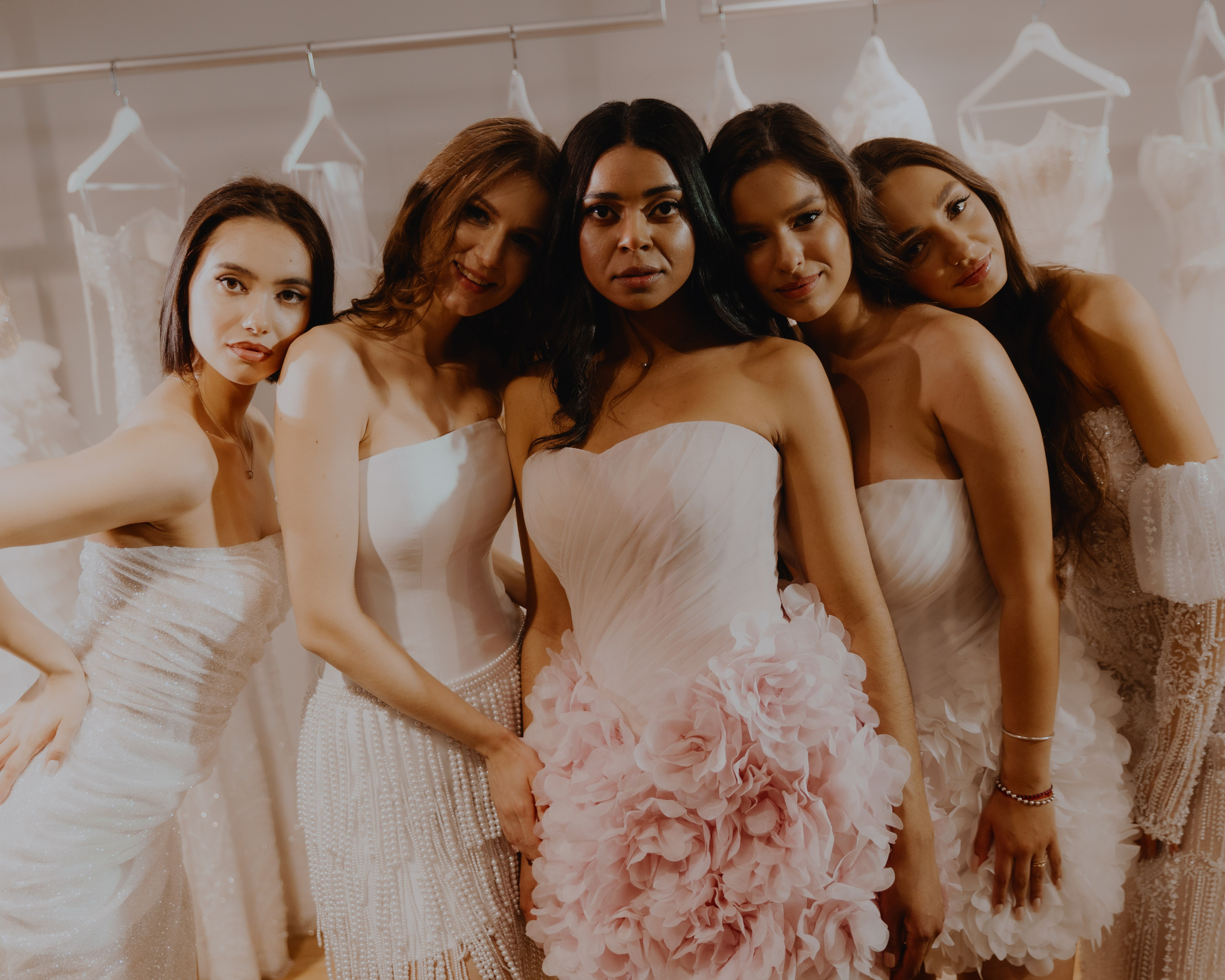 Открытие свадебного салона VISHA. Свадебные фотографы в Гомеле и Минске Сергей и Анастасия Фещенок