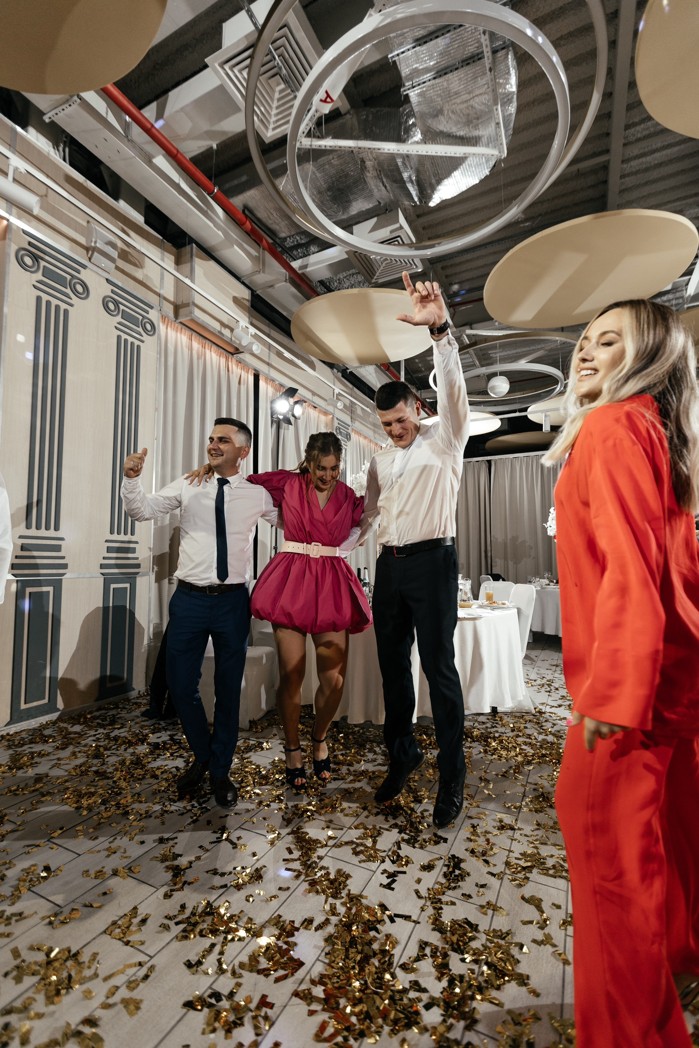 Свадебный фотограф Уфа — Руслан ГабдлисламовЖивые эмоции, красивые кадры, воспоминания на всю жизнь.Работаю по всей Республике Башкортоста. Свадебный фотограф Уфа Руслан Габдлисламов