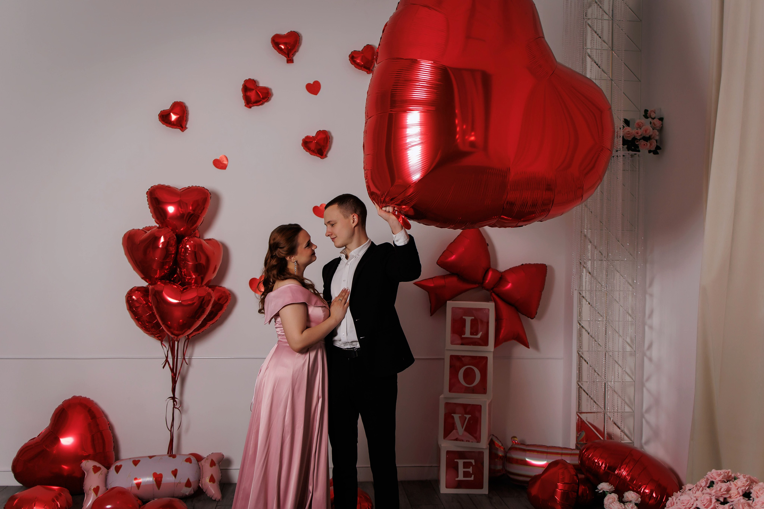 Ваши фотографии. Интерьерная фотостудия Background в Омске