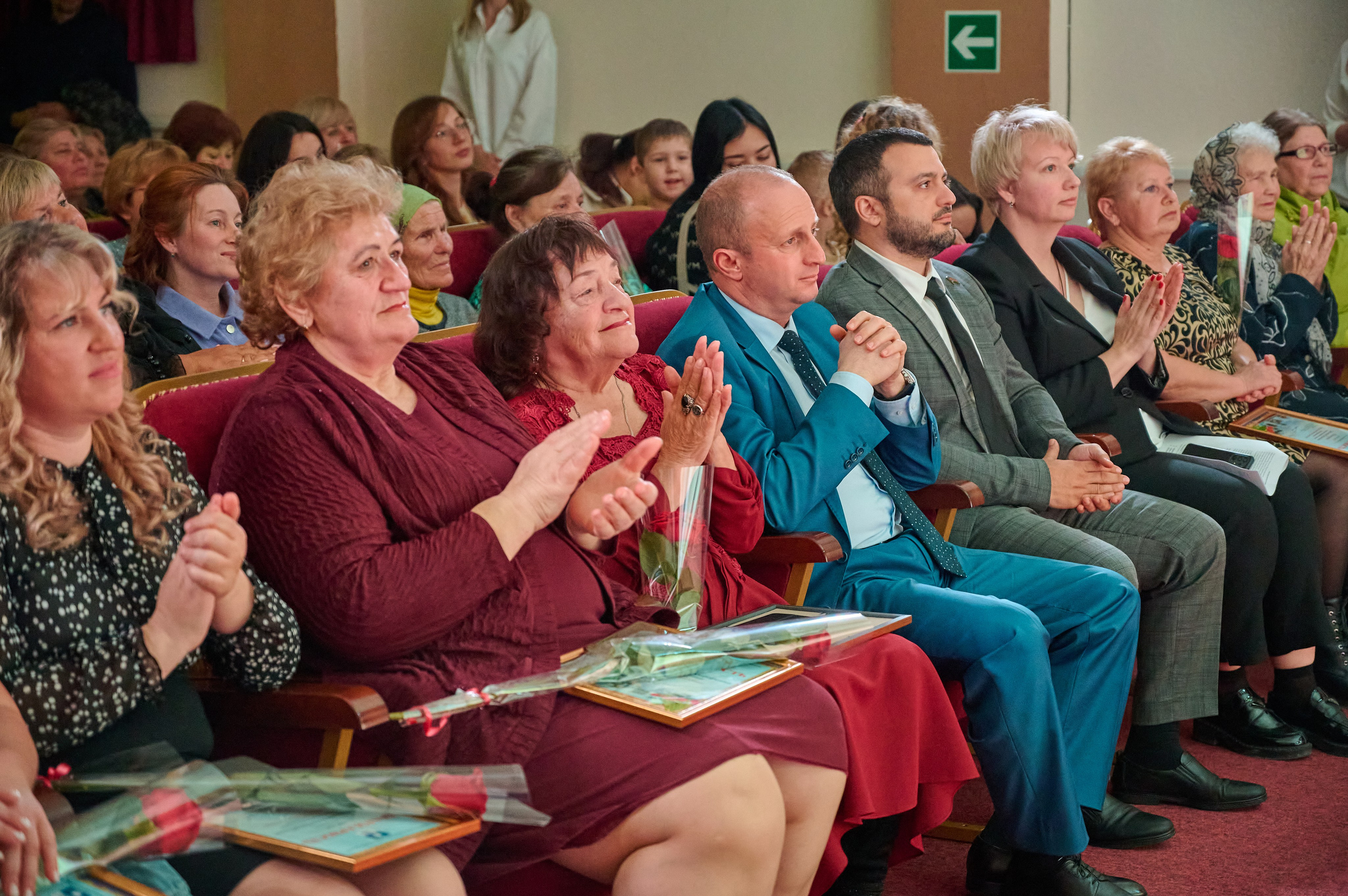 8 марта Виноградный. Жизнь курорта Кабардинка в фотографиях