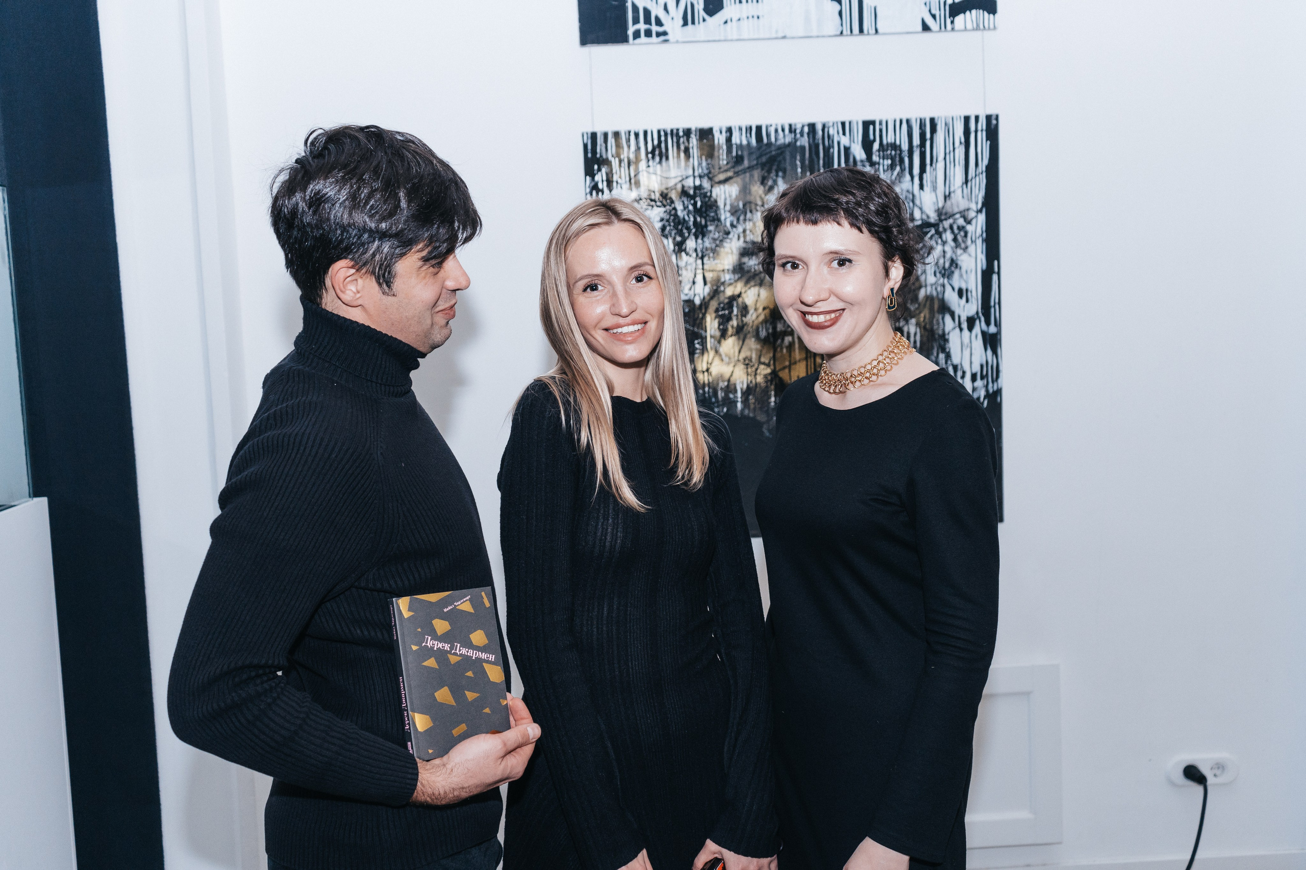 Выставка Юрия Литарова. Всё рождается. Всё продолжается. Портретный фотограф Нижний Новгород