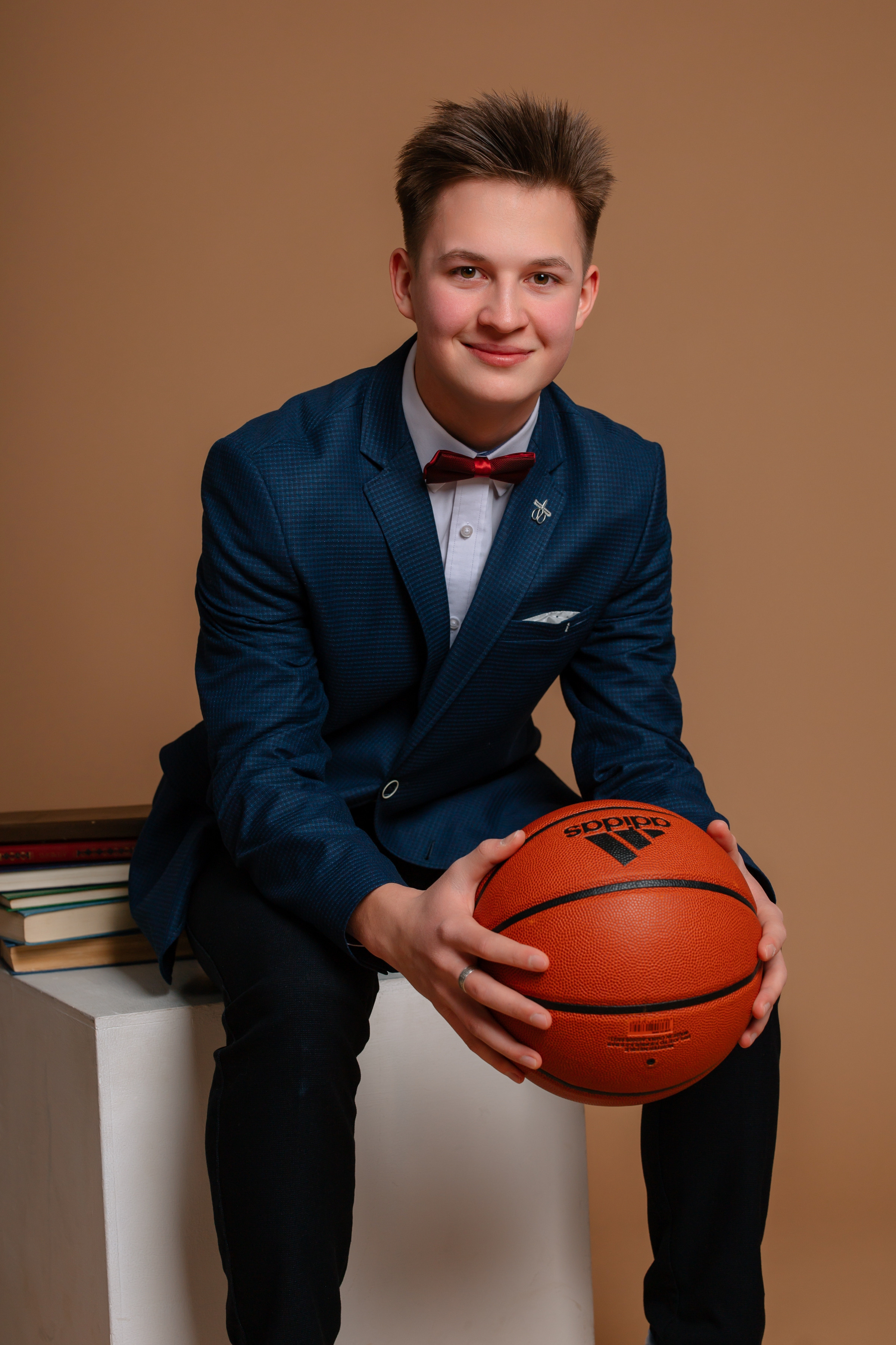 Портреты студийные 9/11 классы. Выпускные альбомы Чехов