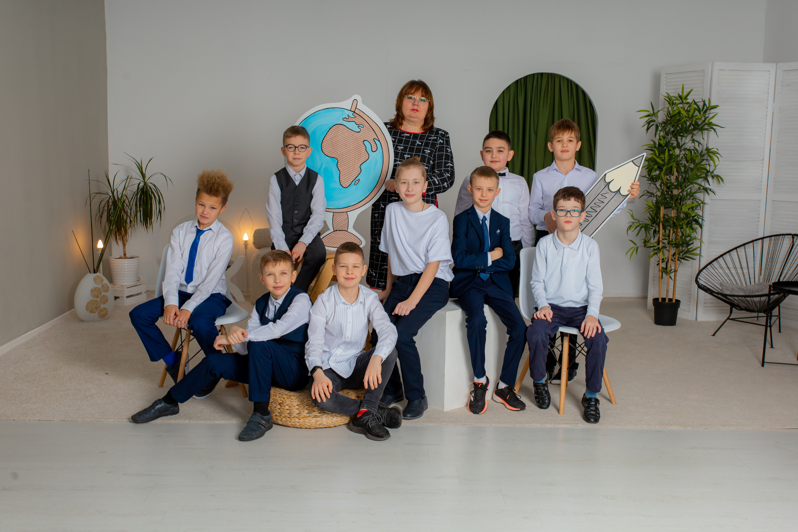 Съёмка в студии 4 класс. Выпускные альбомы Чехов