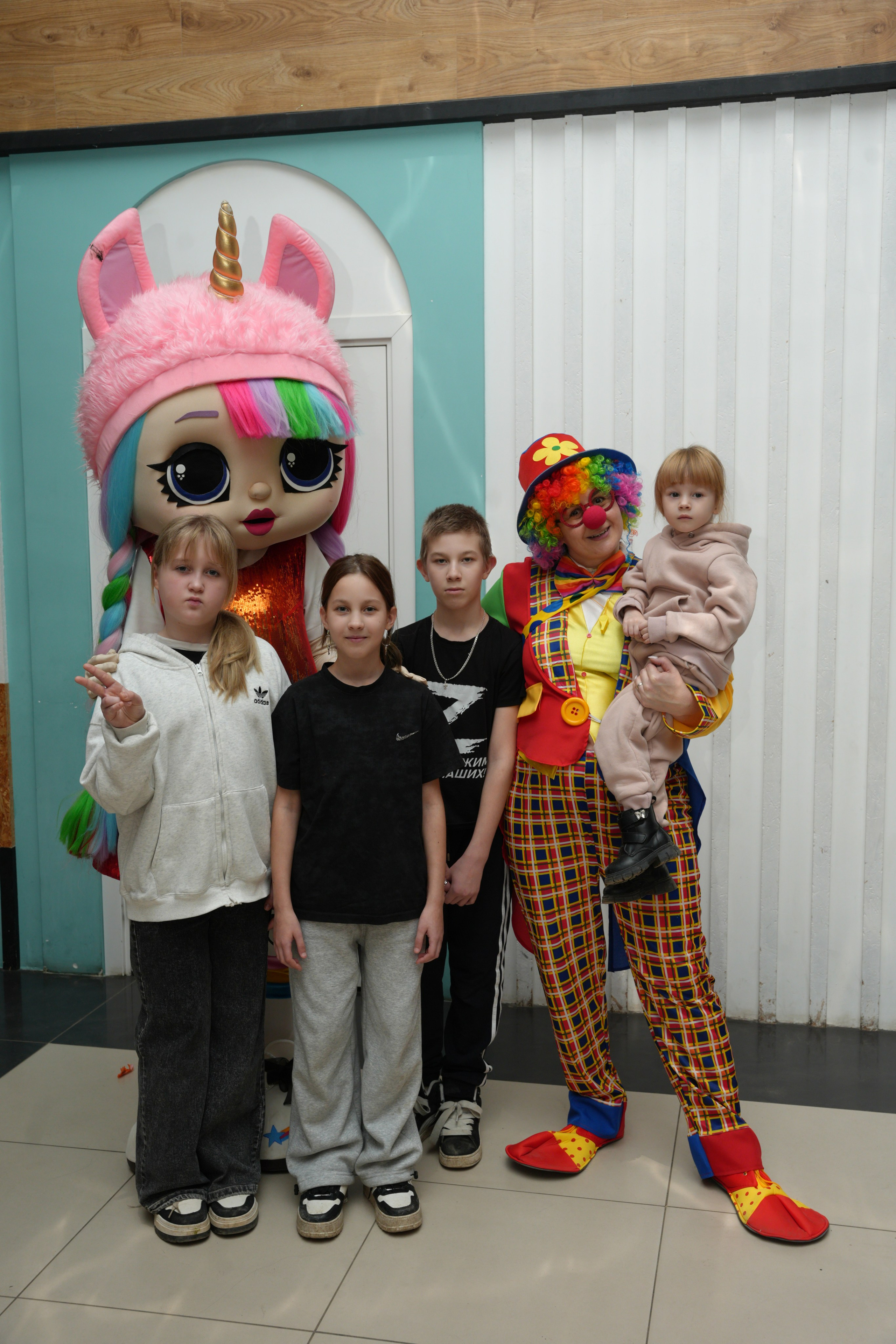 Социально —благотворительная акция «Ты в этом мире не один», посвященная Международному дню инвалидов. ВЫПУСКНЫЕ АЛЬБОМЫ, Школьный фотограф, семейный и свадебный в Саратове и области Ольга Плаксина