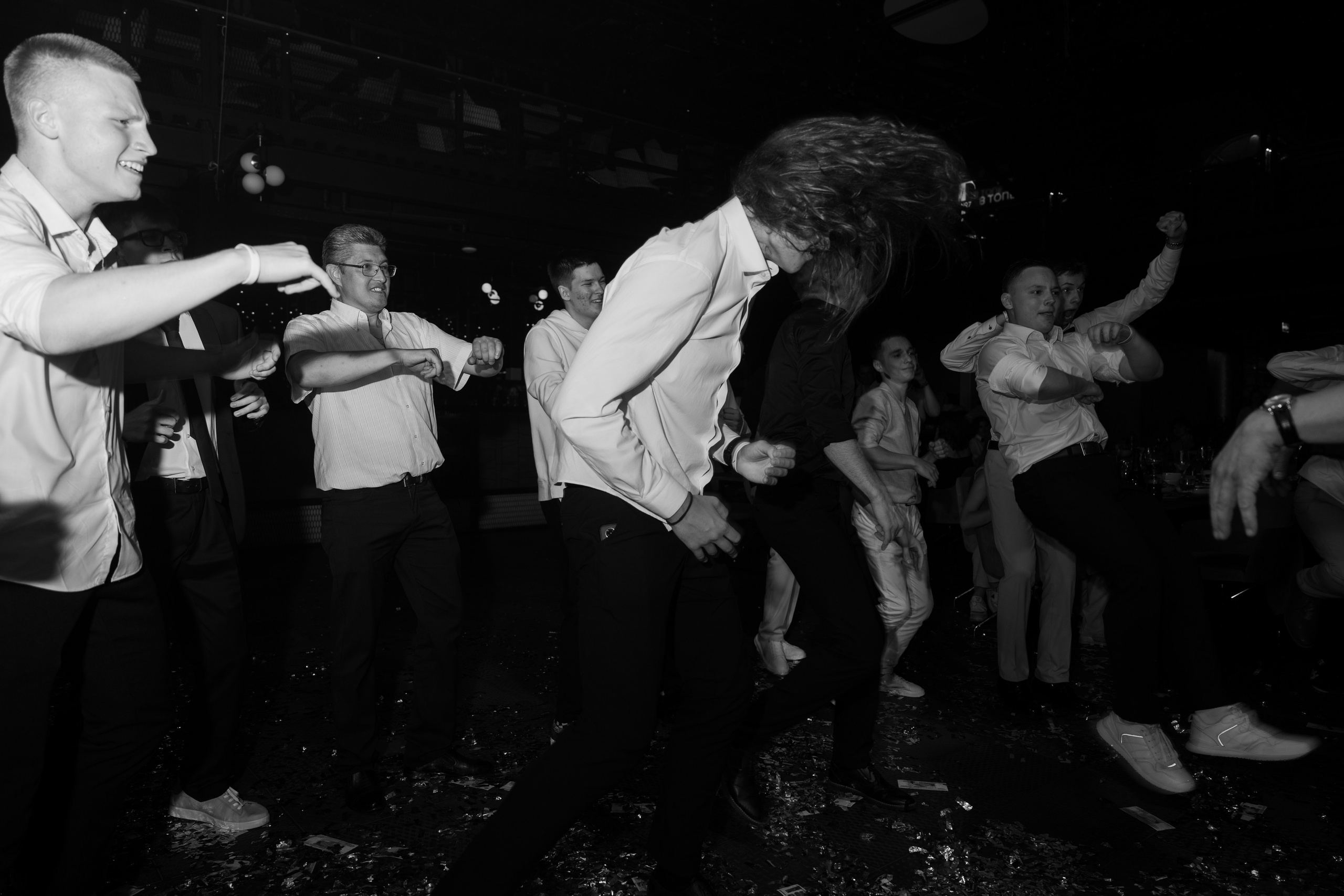 Выпускной Гимназия 7. Свадебный и репортажный фотограф Элина Козырьянова