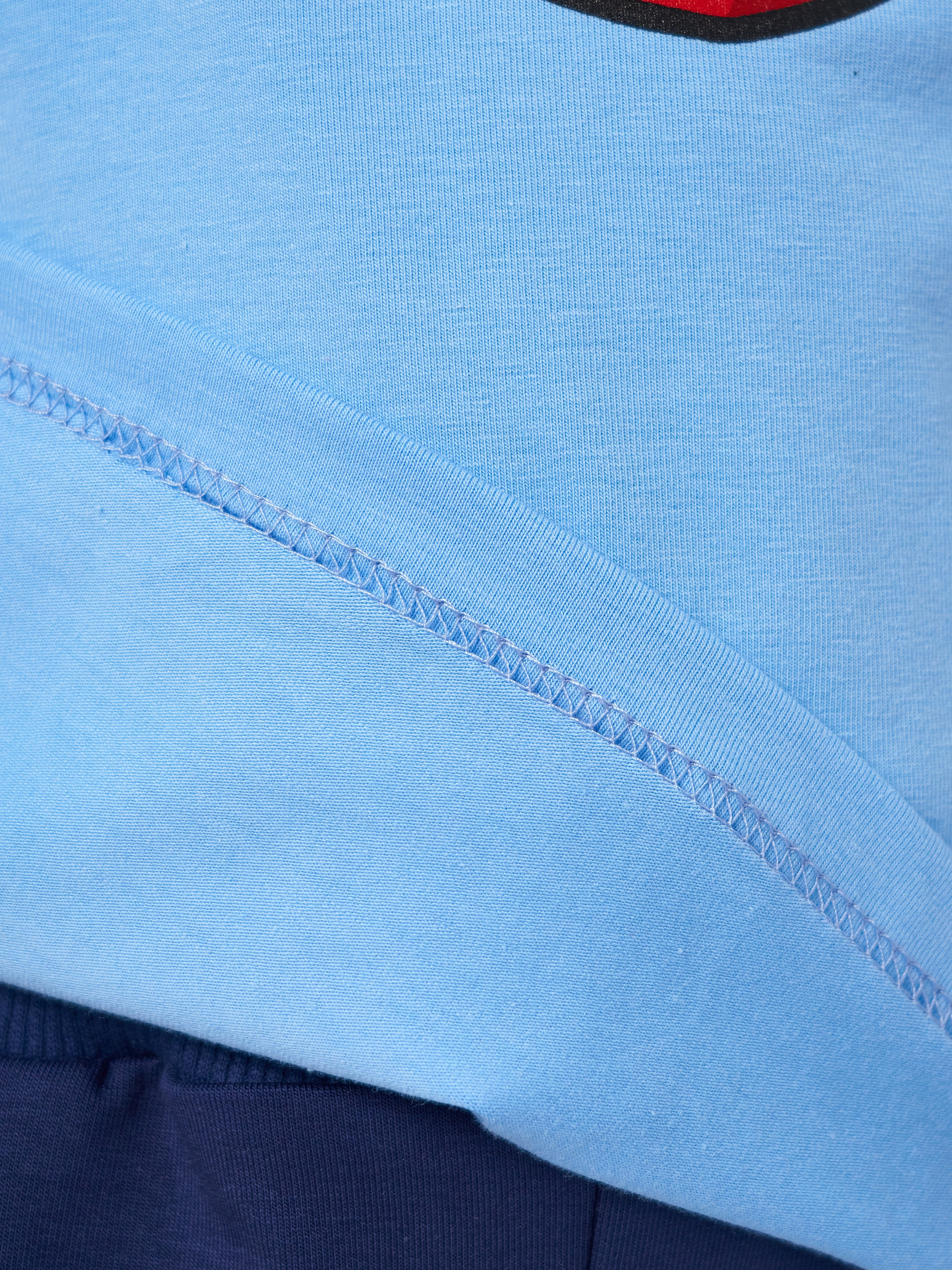 Детские костюмы. Каталожный предметный фотограф