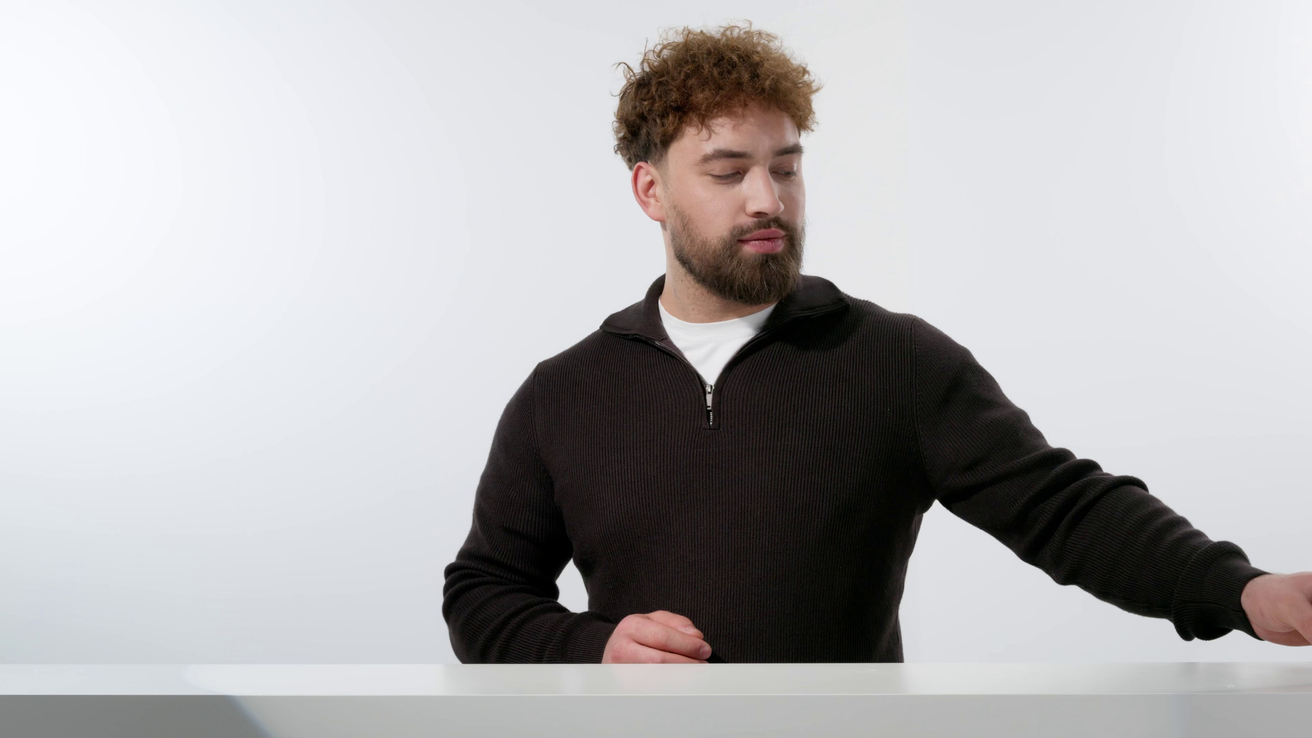 Time To Grow. Студия рекламной и предметной съемки товаров WELKO Studio