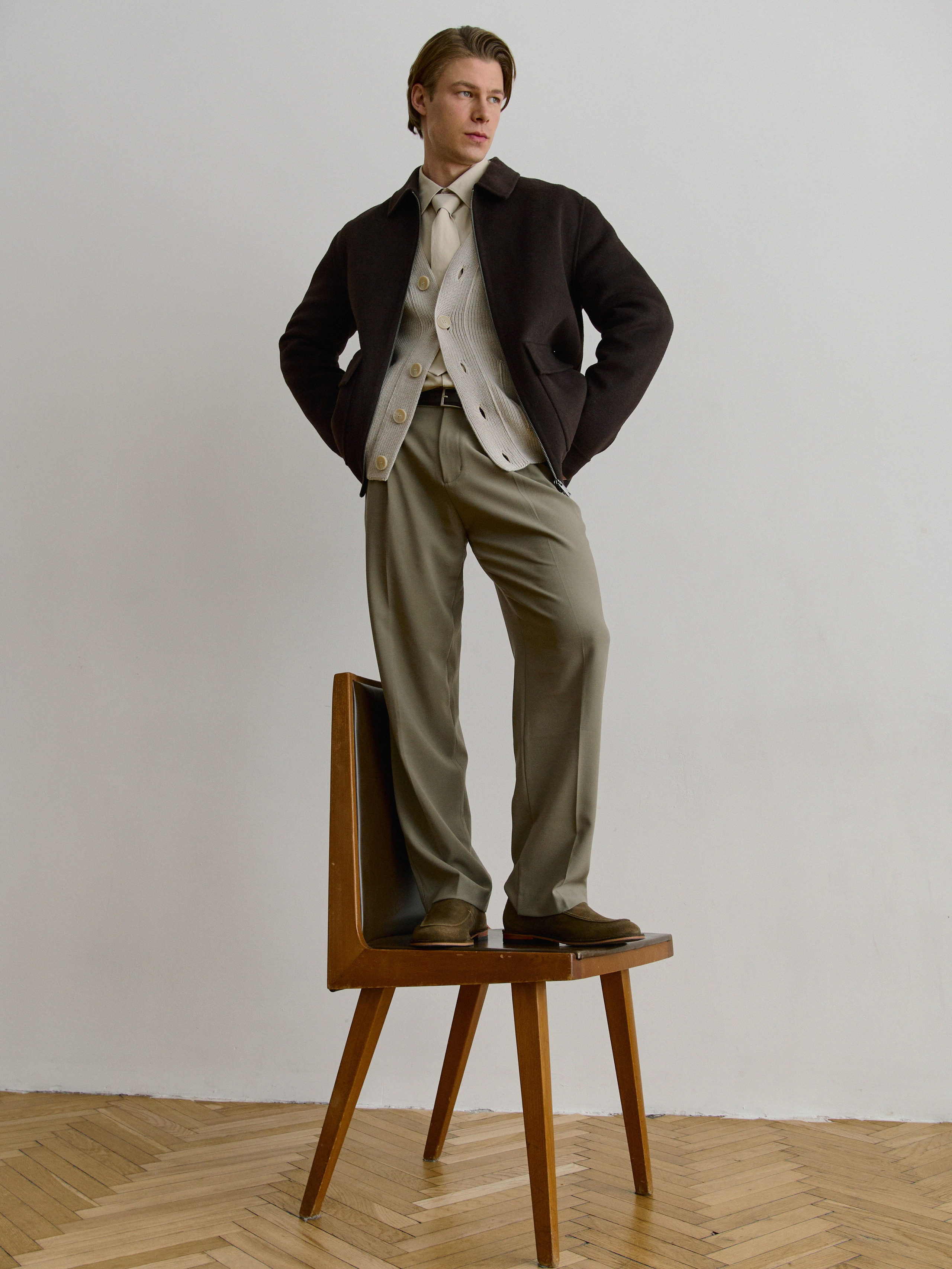 Съёмка для продакшна Buro. Fashion фотограф в Москве Ксения Чупрунова