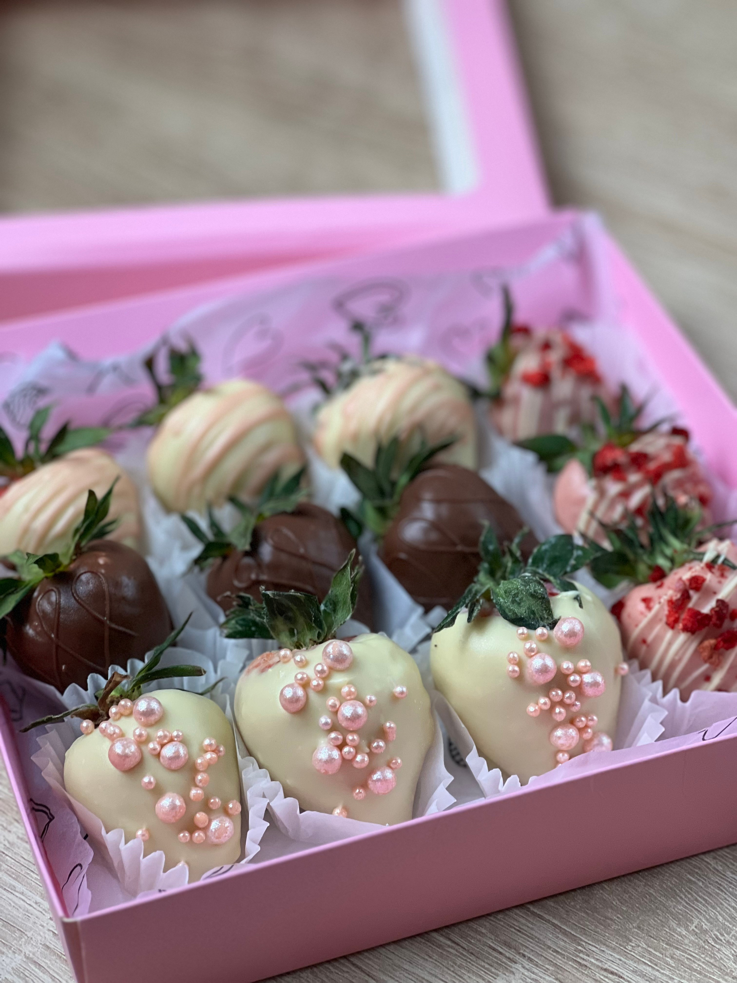 Ягоды в шоколаде. Выездной кейтеринг, съедобные букеты, торты и сладости на заказ