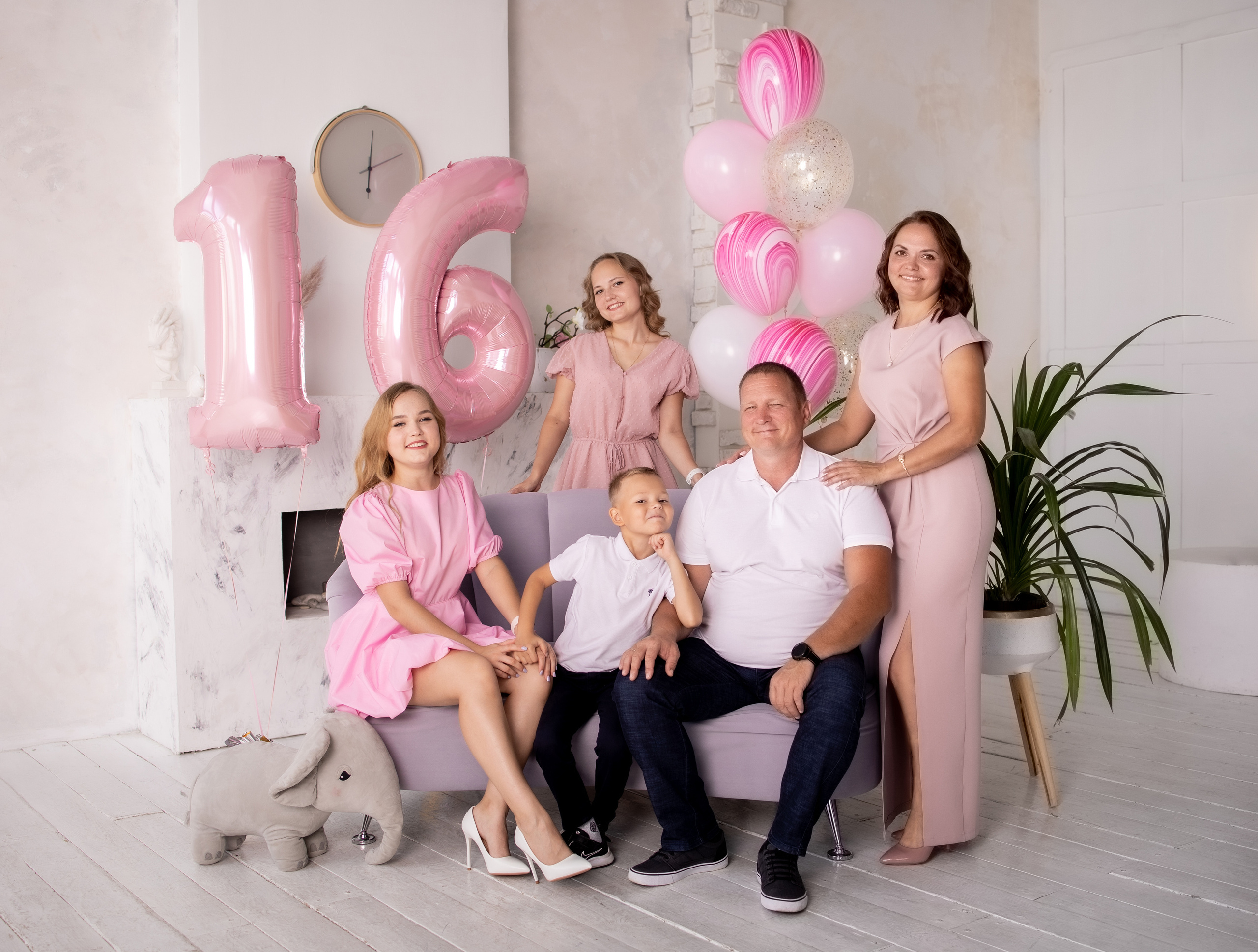 СЕМЕЙНАЯ. Фото, видео, авторские выпускные альбомы в Нижнем Новгороде