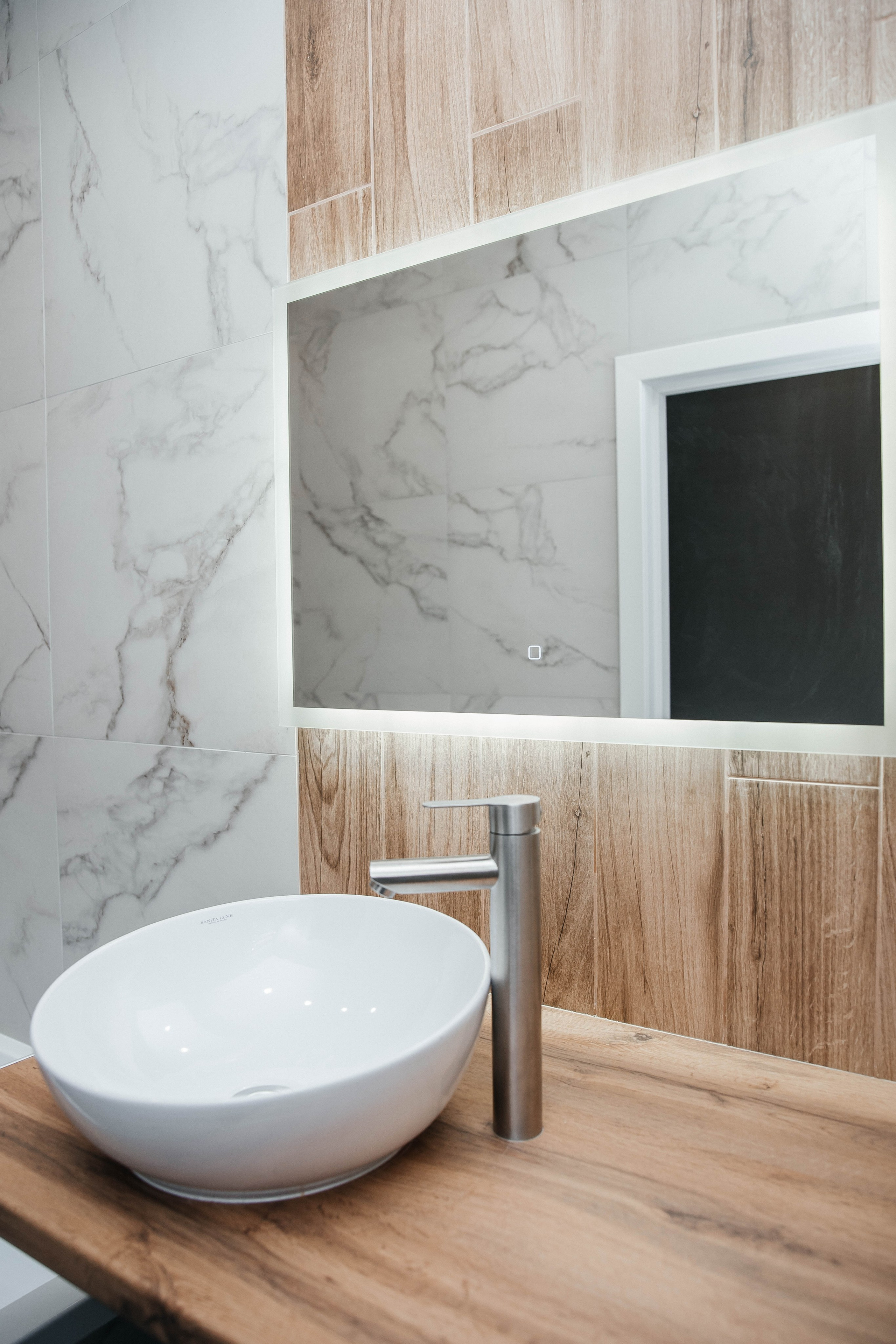 Хотите посмотреть полную фотосессию объекта ? Напишите нам