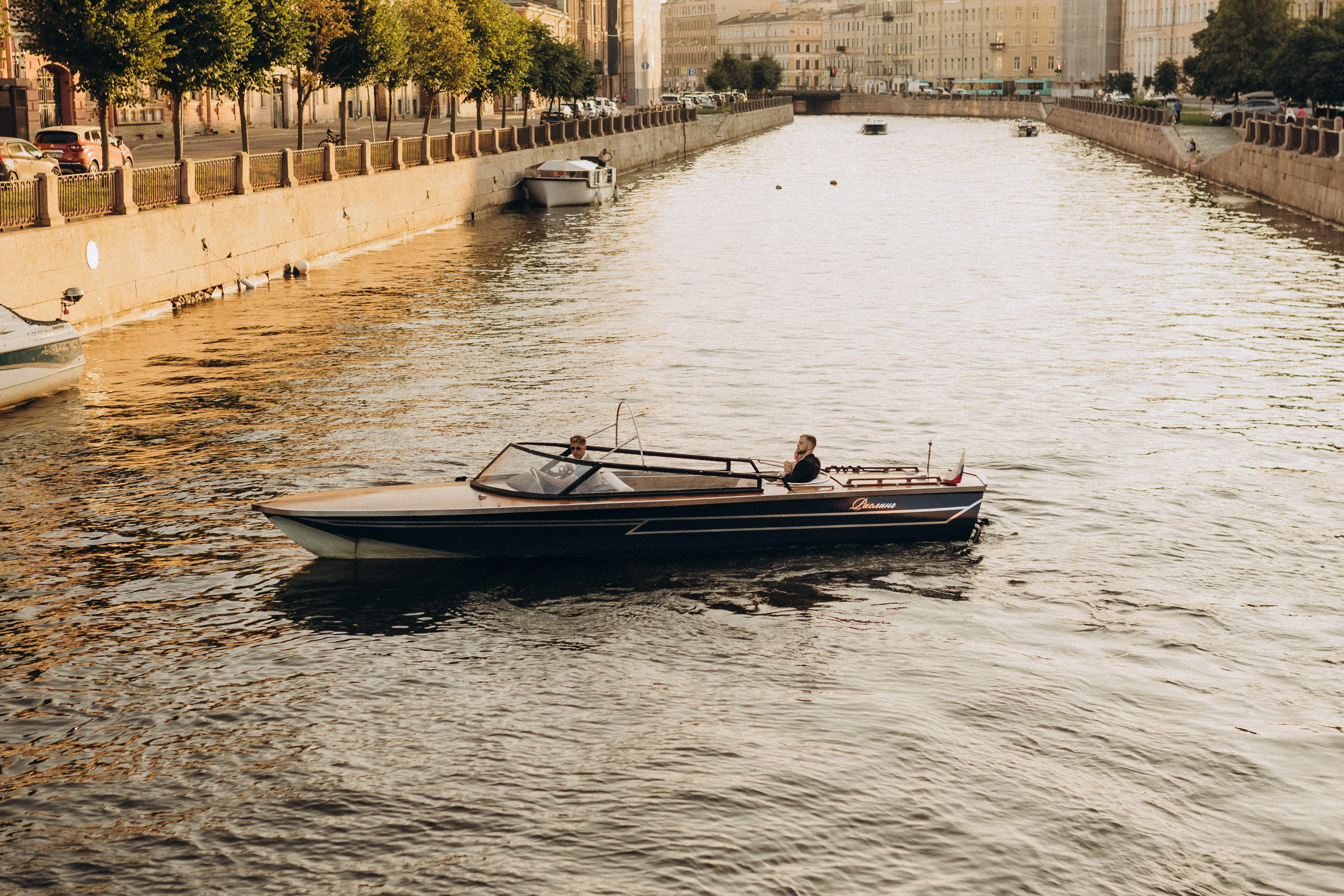 Костя и Лиза|прогулка + катер. Свадебный и love story фотограф в Санкт-Петербурге