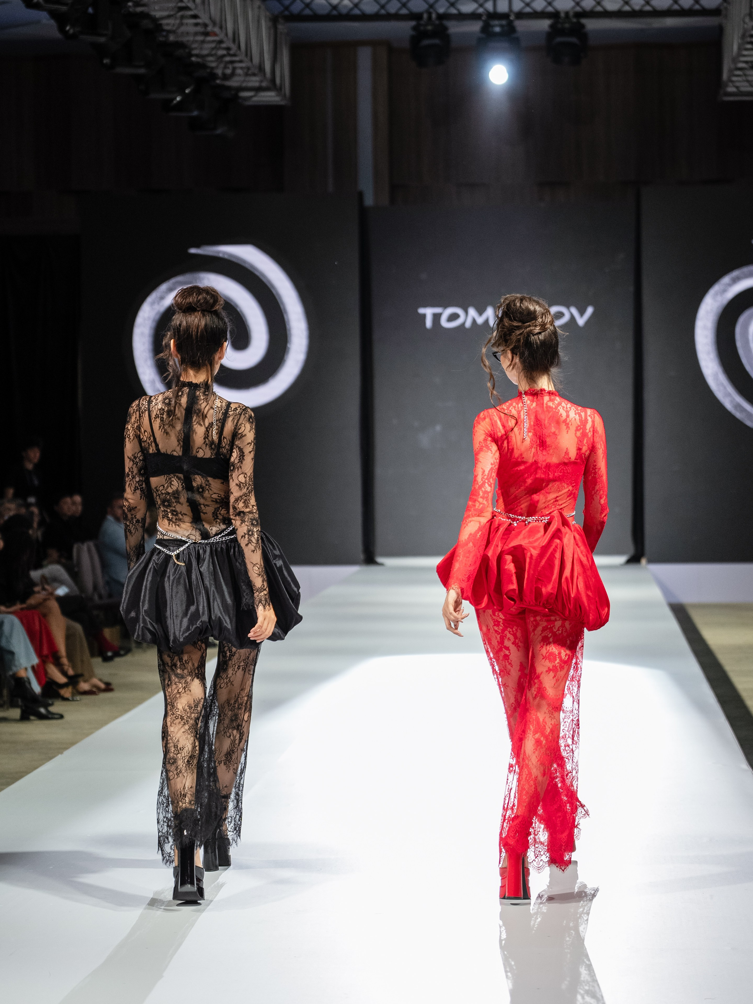 Eurasia Fashion Week Tomoyov. Сайт Алматинского НЮ АРТ, будуар и фэшн фотографа Дениса Карпенко