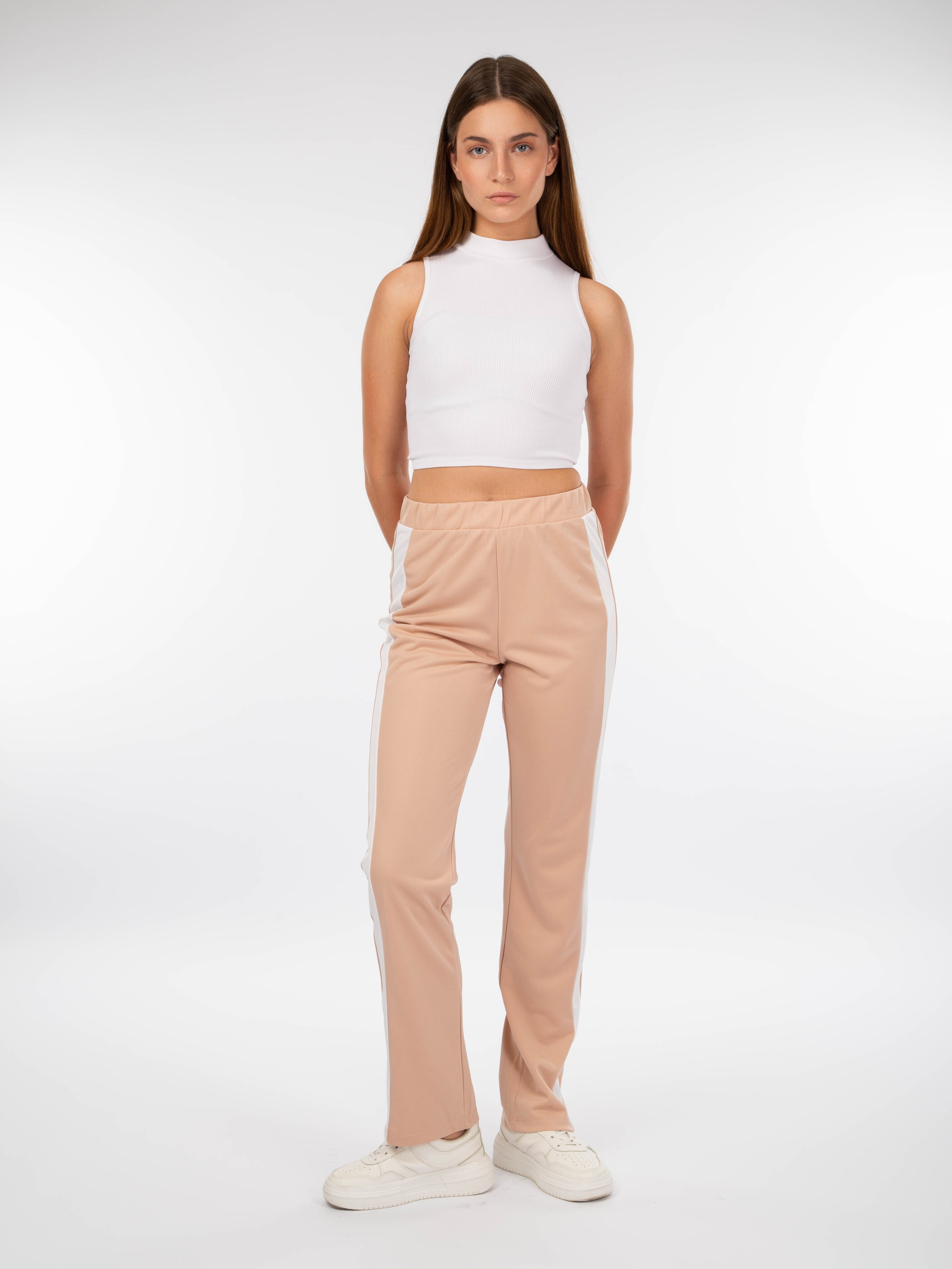 Модельная съемка одежды для брендов в Москве. Фотограф Анна Татаурова | Авторская фотосъемка в Москве