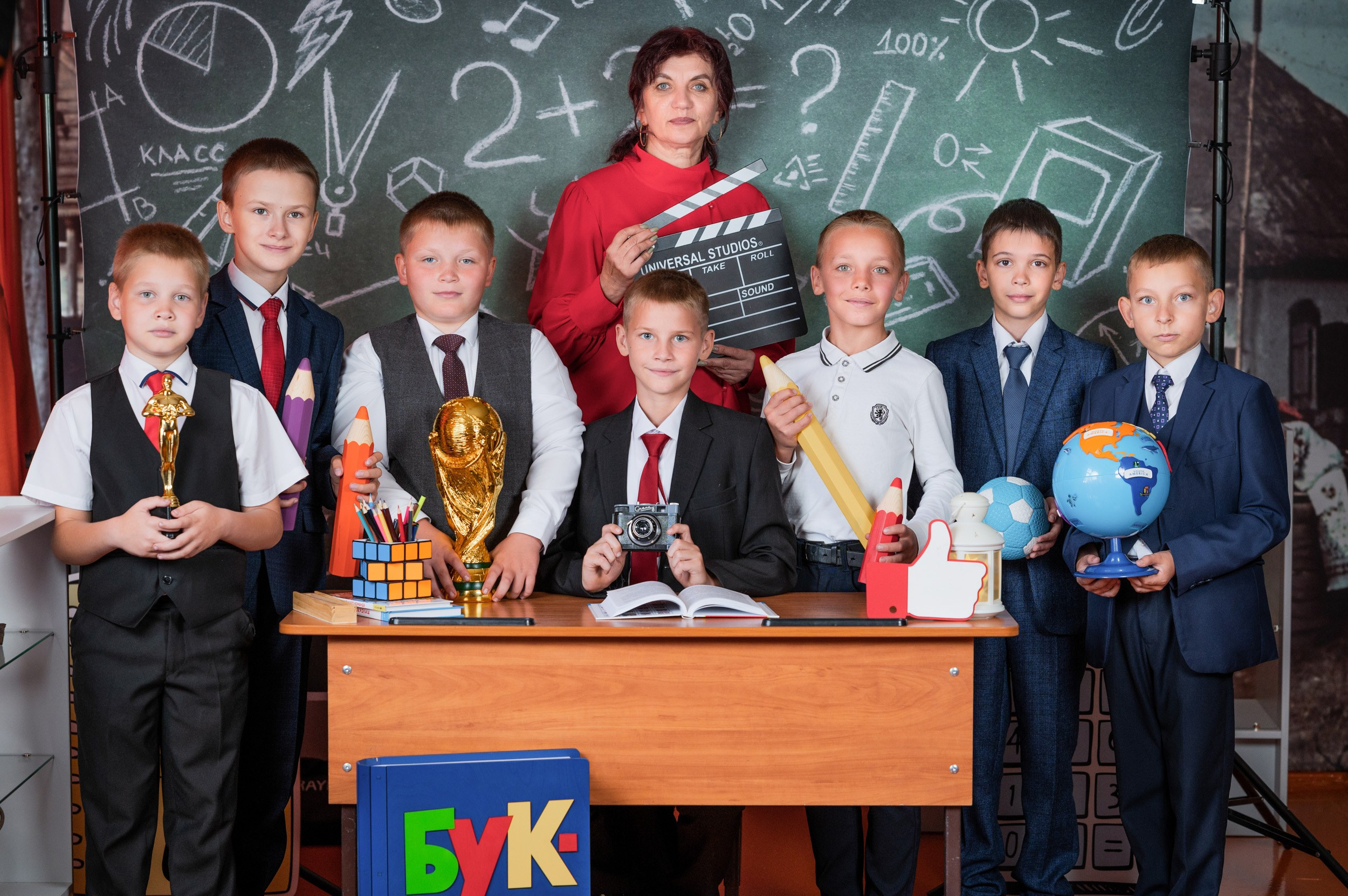 1-4 классы. Выпускные альбомы и Школьный фотограф в Алексеевке, Бирюче, Красном