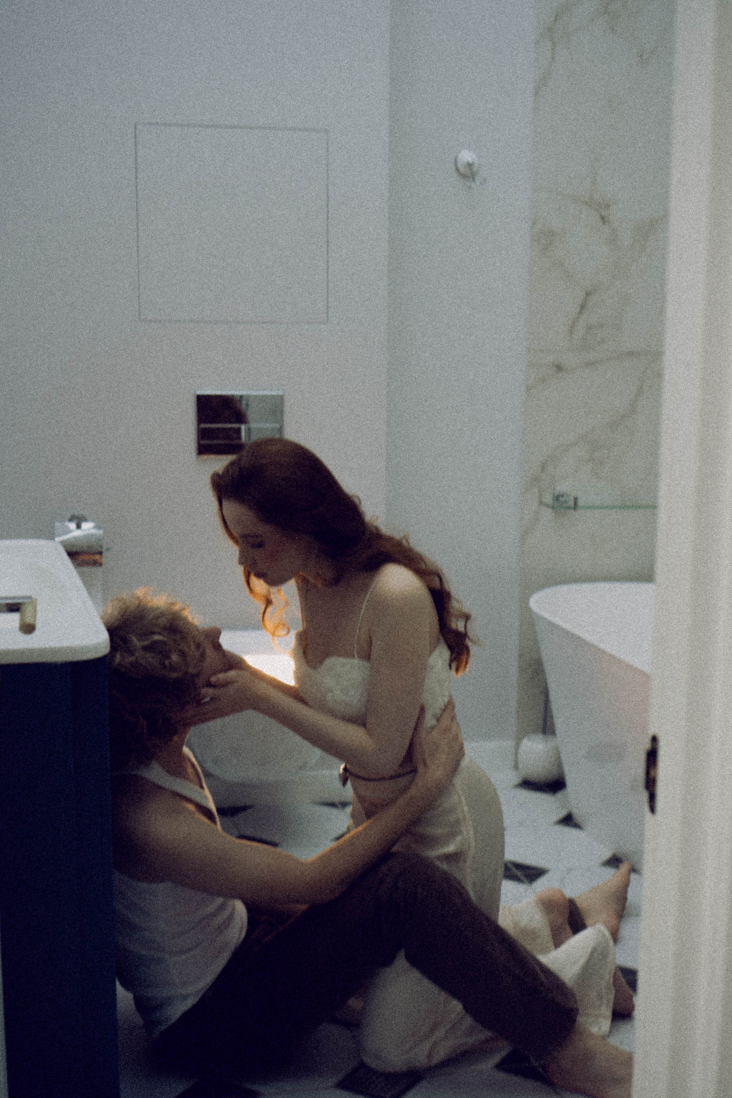 СВАДЕБНАЯ СЬЕМКА В ОТЕЛЕ. СБОРЫ ЖЕНИХА И НЕВЕСТЫ И ТАКЖЕ ТОР И ПОДГОТОВКА К ПРОГУЛКЕ. Профессиональный фотограф, Санкт-Петербург — Виктория Богомолова