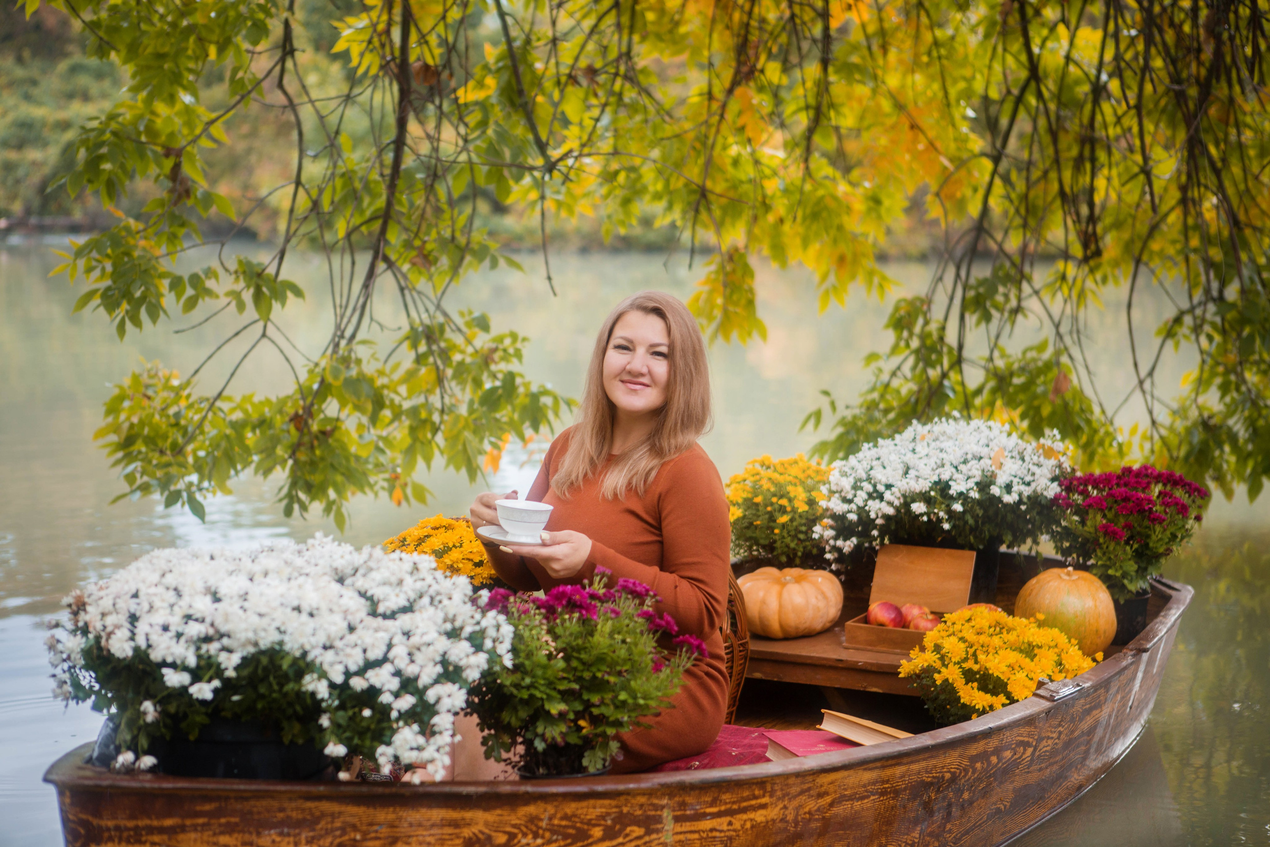 Лодка хризантем (осень). Свадебный семейный и детский фотограф в Краснодаре Карина Федоровская
