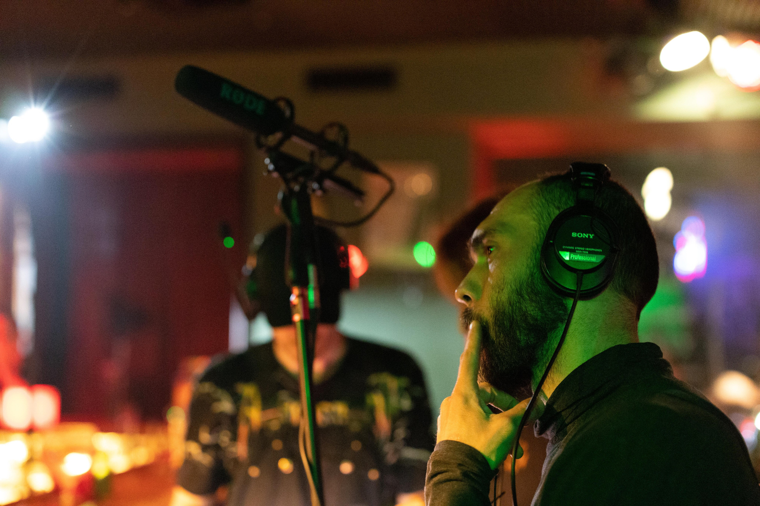 Film backstage. VICTORIA SHU