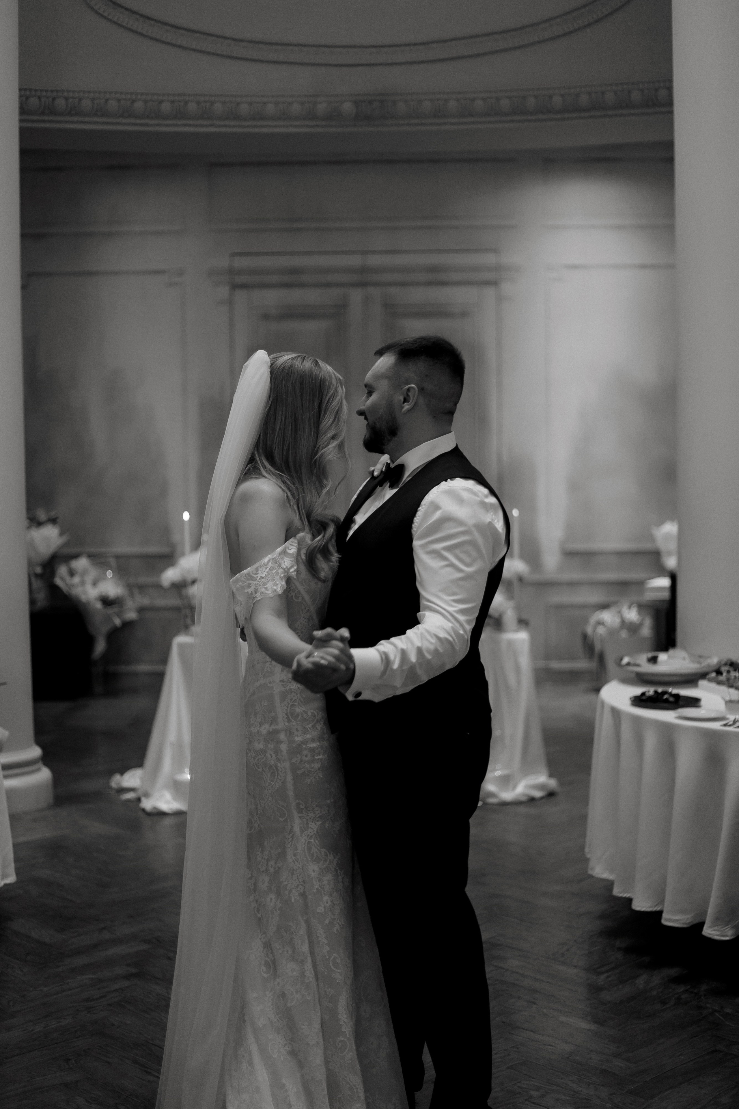 Артур и Елизавета. Бутик-отель «Pallasa». Фотограф Анна Лейман. Севастополь